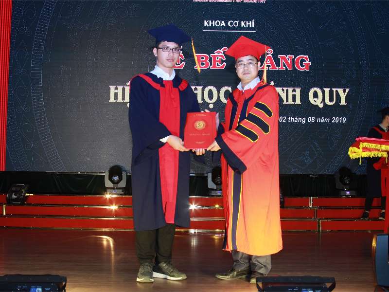 Gặp gỡ cựu sinh viên Nguyễn Thành Công- chàng lớp trưởng Cơ khí CLC1-K10