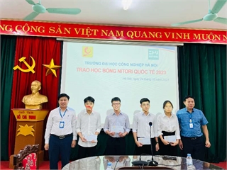 04 sinh viên xuất sắc Trường Cơ khí – Ô tô nhận học bổng Quốc tế Nitori năm học 2023-2024