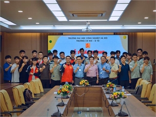 Trường Cơ khí - Ô tô phát động cuộc thi sáng tạo Robot Việt Nam năm 2024