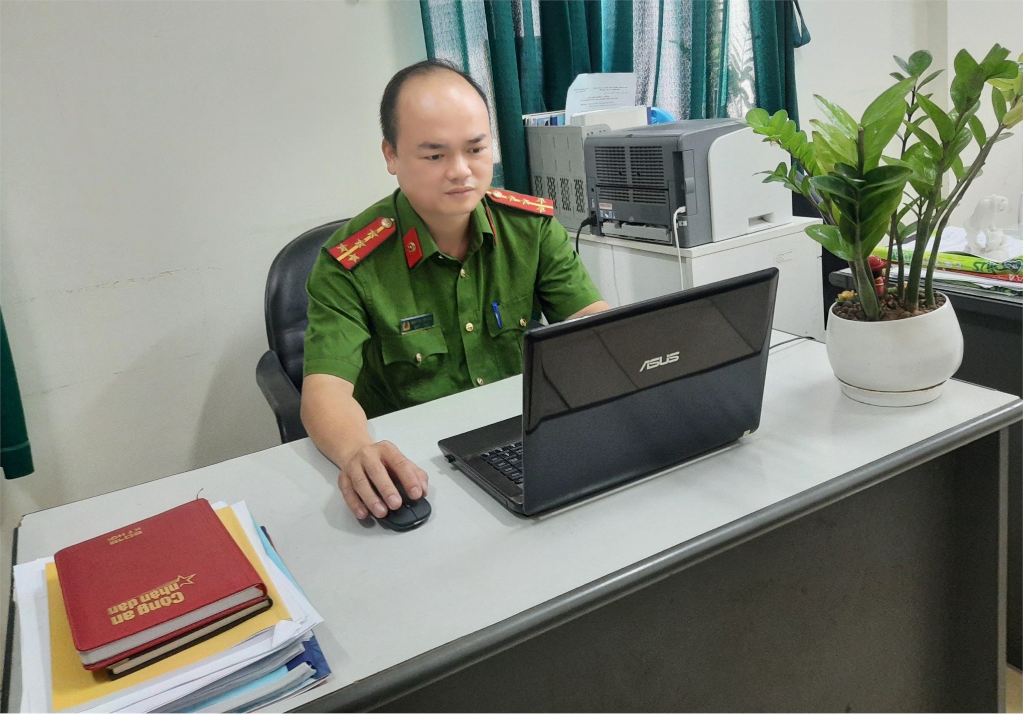 Cựu sinh viên Nguyễn Tiến Sơn – Giảng viên trẻ Trường Đại học Phòng cháy chữa cháy với ước mơ phục vụ cộng đồng và xã hội