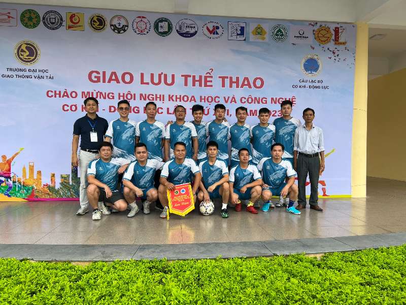 Giao lưu thể thao chào mừng Hội nghị Khoa học và Công nghệ Cơ khí - Động lực lần thứ XVI