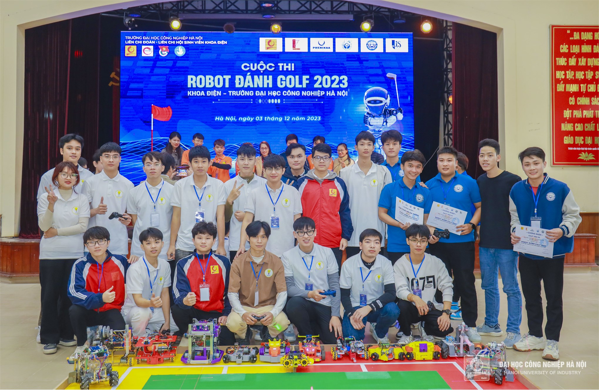 Đội DCN-SMAE giành chức vô địch cuộc thi `Robot đánh golf 2023`