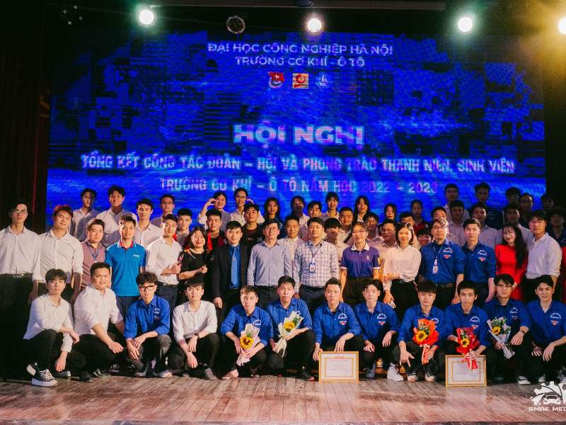 Hội nghị tổng kết công tác Đoàn – Hội và phong trào thanh niên, sinh viên Trường Cơ khí – Ô tô năm học 2022-2023, triển khai nhiệm vụ công tác năm học 2023-2024