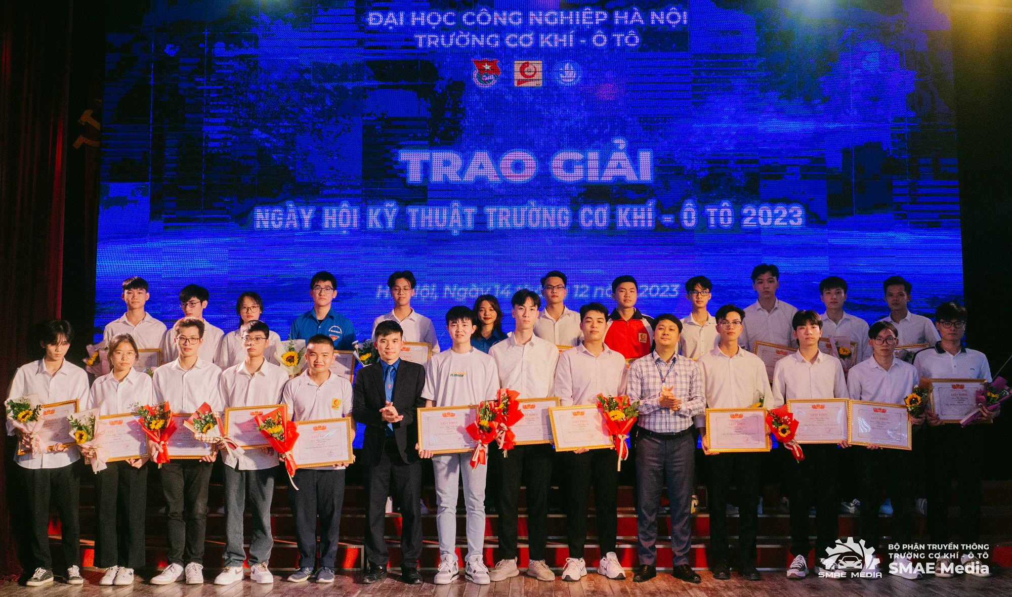 Hội nghị tổng kết công tác Đoàn – Hội và phong trào thanh niên, sinh viên Trường Cơ khí – Ô tô năm học 2022-2023, triển khai nhiệm vụ công tác năm học 2023-2024