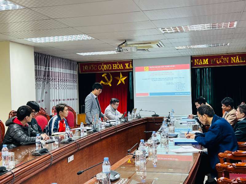 Nghiệm thu đề tài NCKH cấp trường: "Nghiên cứu, thiết kế, chế tạo mô hình hệ thống phanh tự động khẩn cấp trên ô tô"