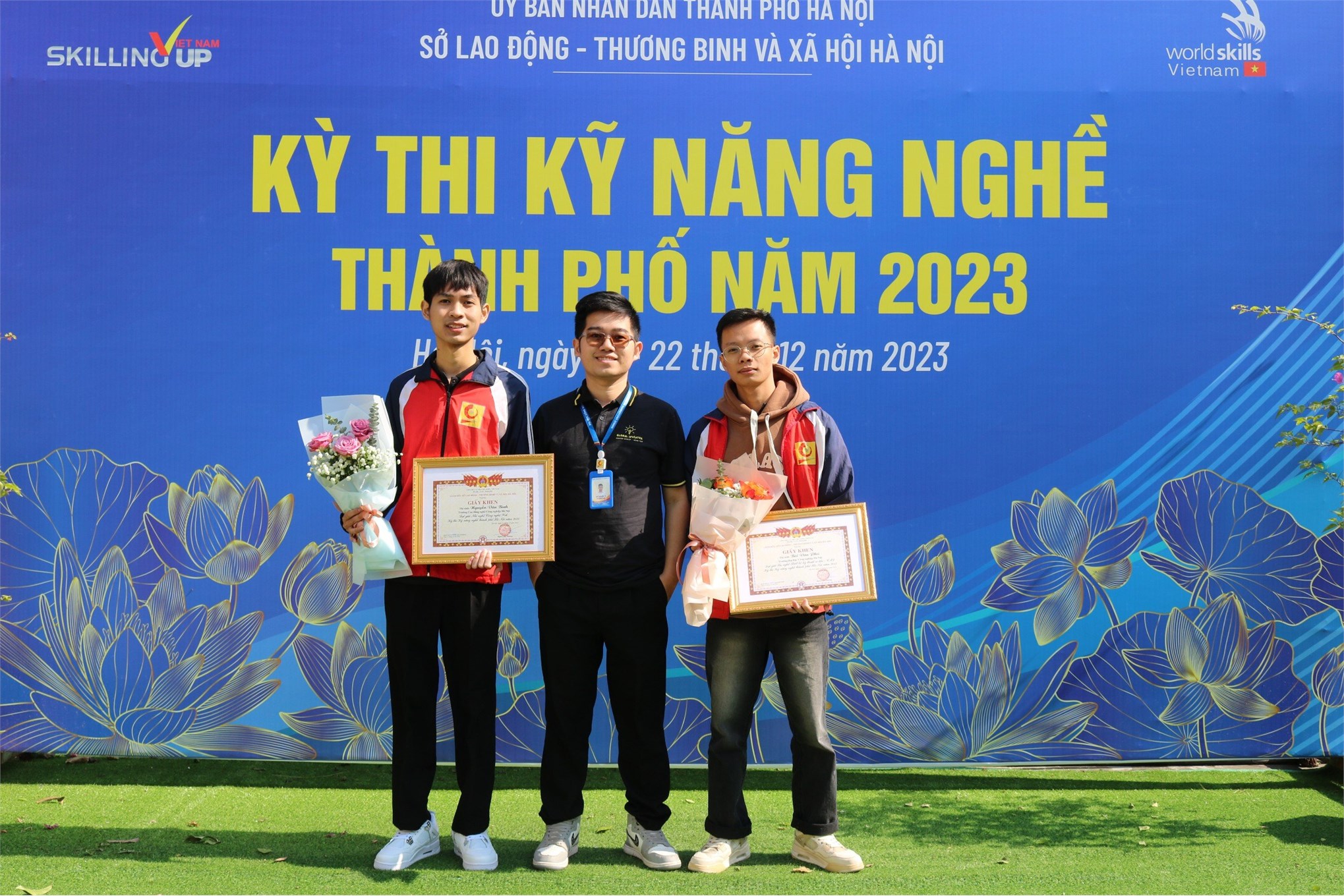 06 sinh viên Trường Cơ khí - Ô tô đạt giải tại kỳ thi tay nghề Thành phố Hà Nội năm 2023