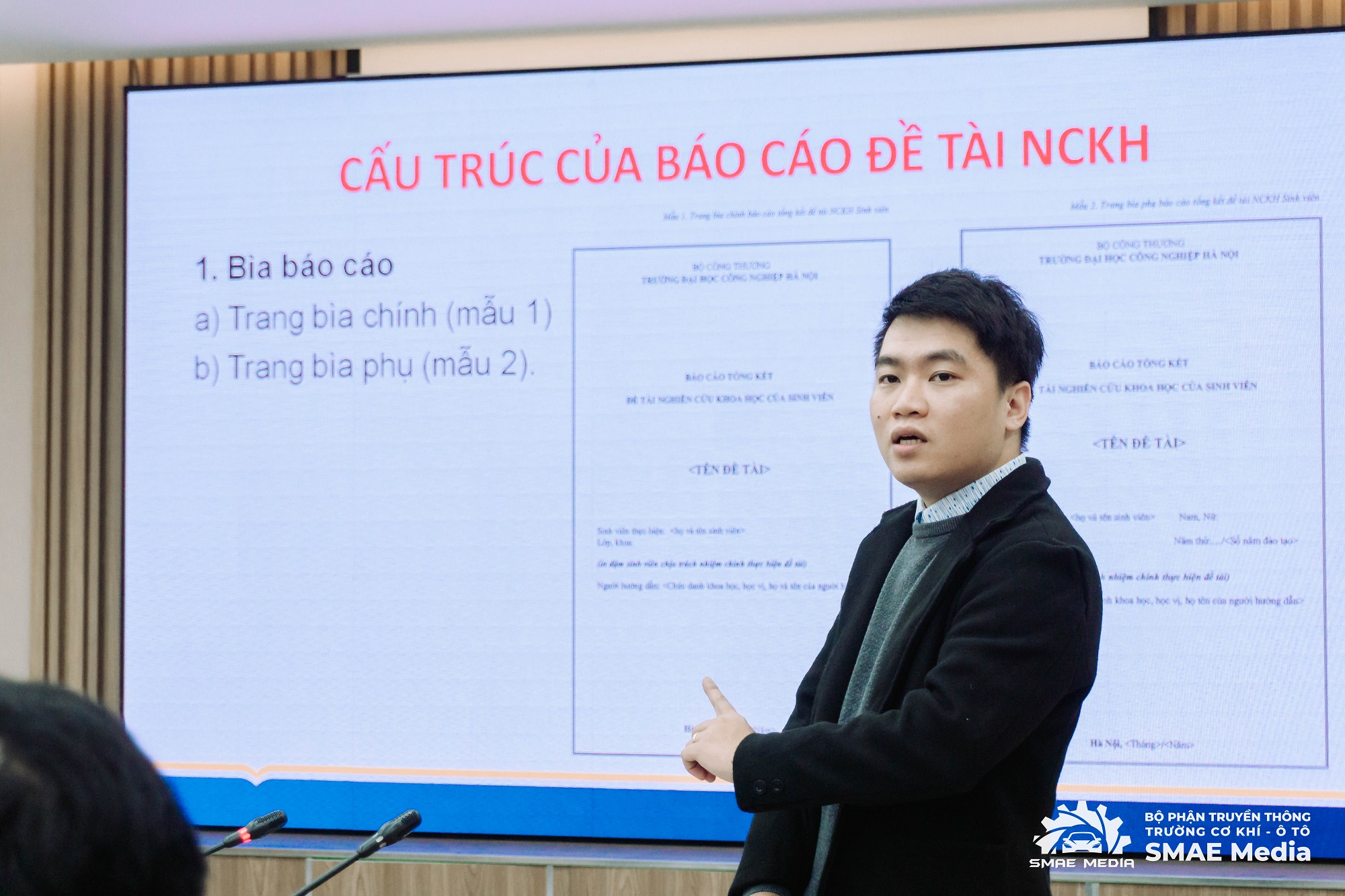 Tập huấn công tác nghiên cứu khoa học cho sinh viên Trường Cơ khí - Ô tô năm học 2023-2024