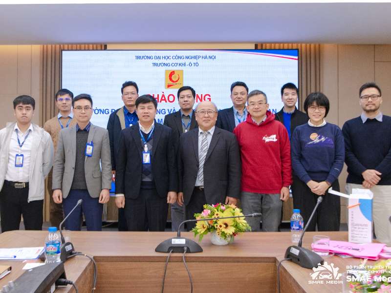 Tiếp đón và làm việc với trường Đại học Taitung và Công ty Solomon Đài Loan