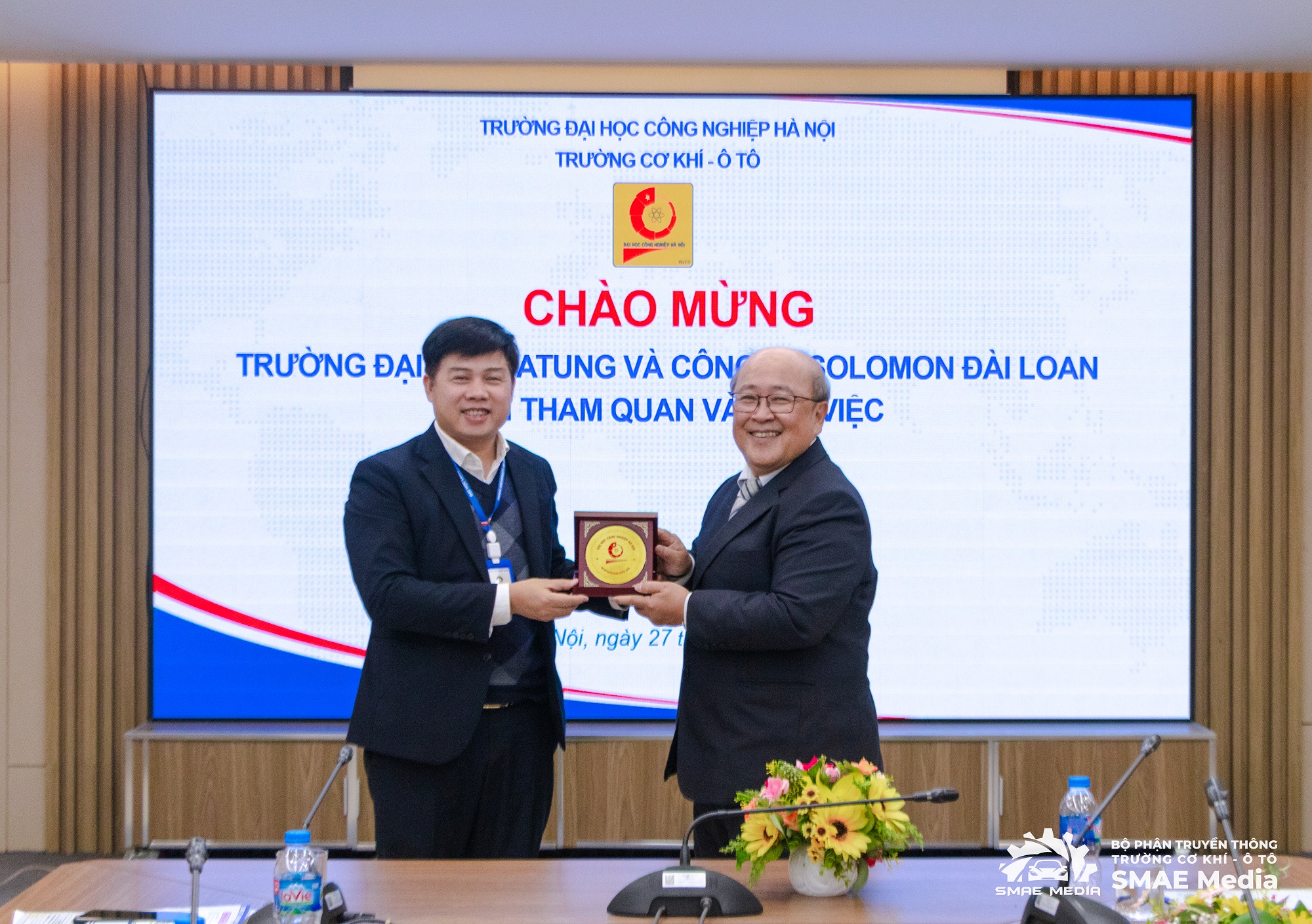 Tiếp đón và làm việc với trường Đại học Taitung và Công ty Solomon Đài Loan