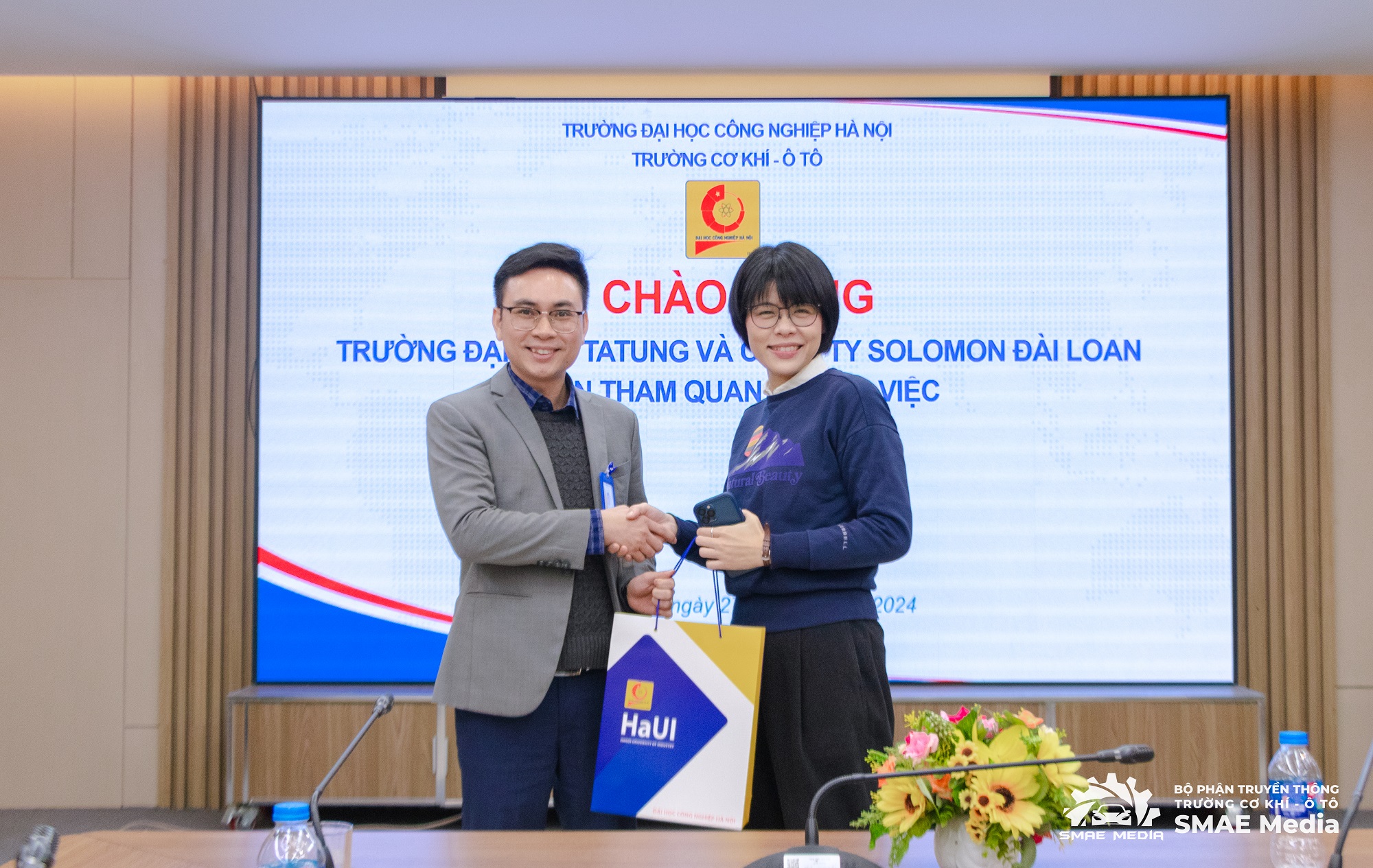 Tiếp đón và làm việc với trường Đại học Taitung và Công ty Solomon Đài Loan