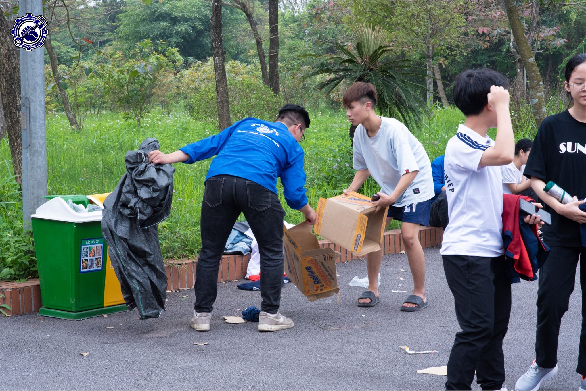 Trường Cơ khí – Ô tô ra quân 5S “Môi trường xanh – học tập tốt”