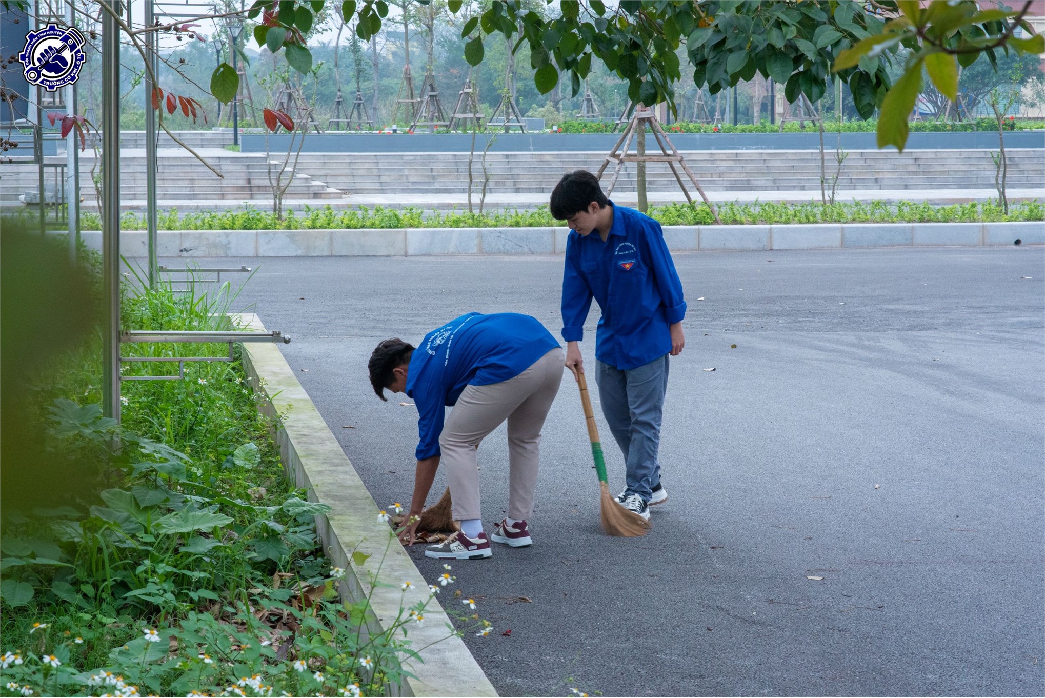 Trường Cơ khí – Ô tô ra quân 5S “Môi trường xanh – học tập tốt”