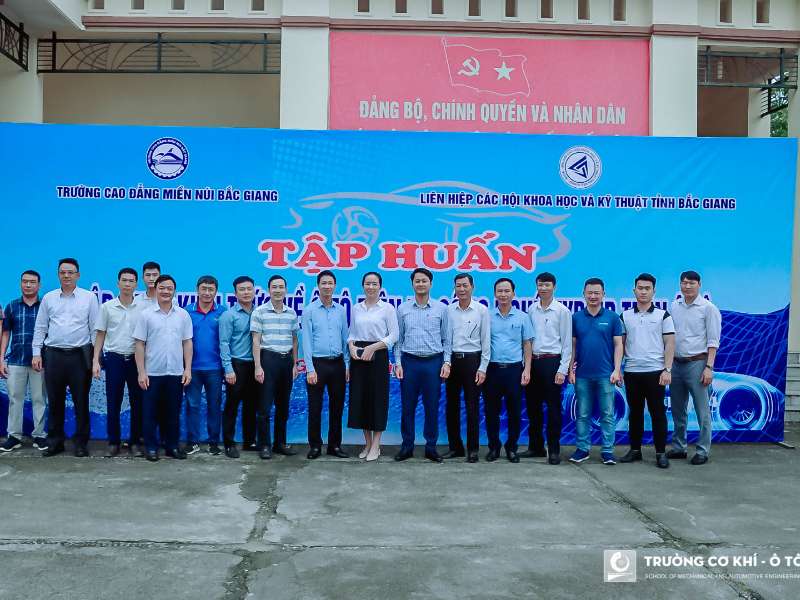 Hội nghị tập huấn cập nhật kiến thức về ô tô điện và công nghệ Hybrid trên ô tô