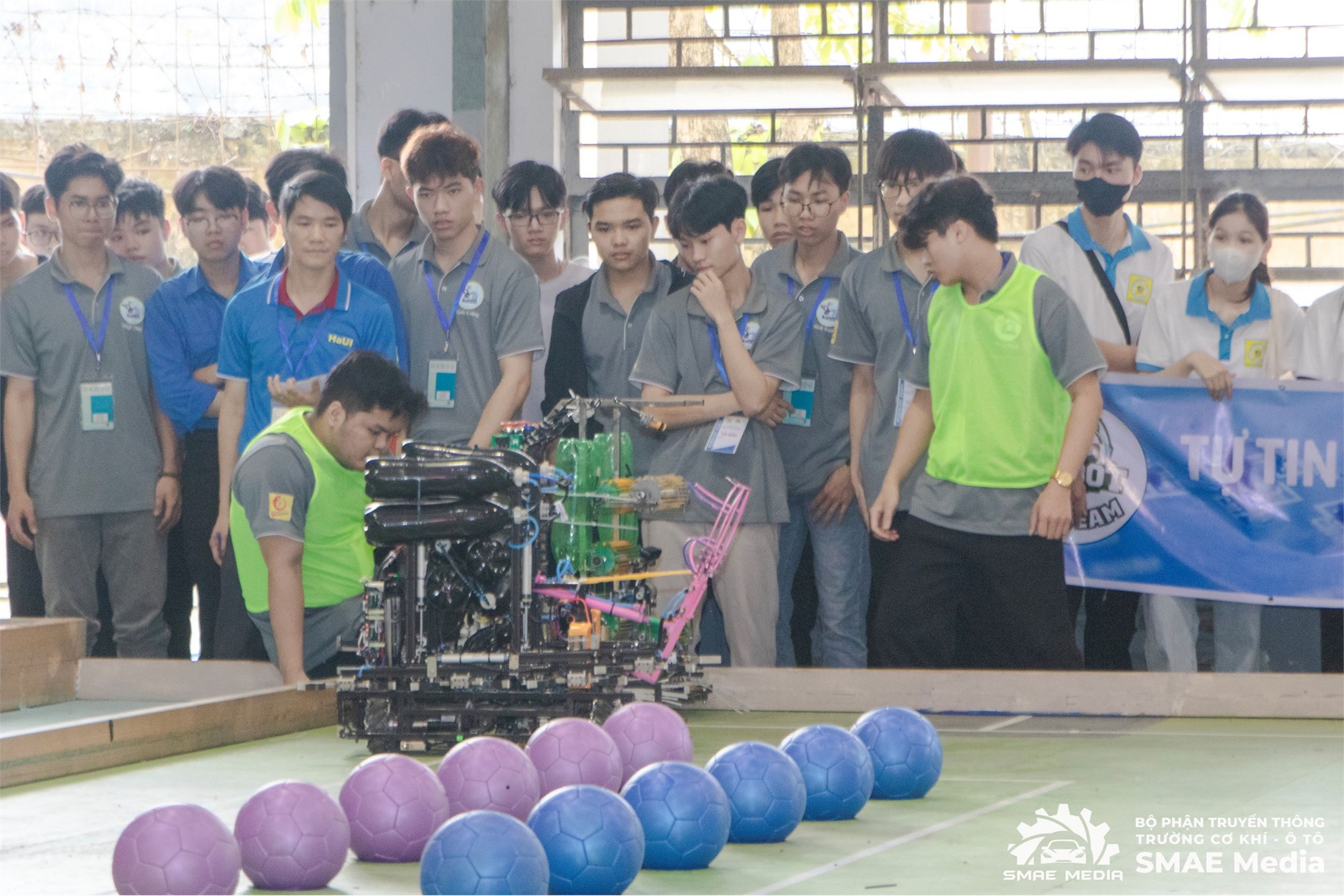 Hai đội Robot của Trường Cơ khí – Ô tô xuất sắc giành quyền tham gia Vòng loại miền Bắc Robocon 2024