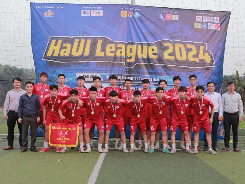 SMAE's football team secured runner-up in the HaUI League 2024