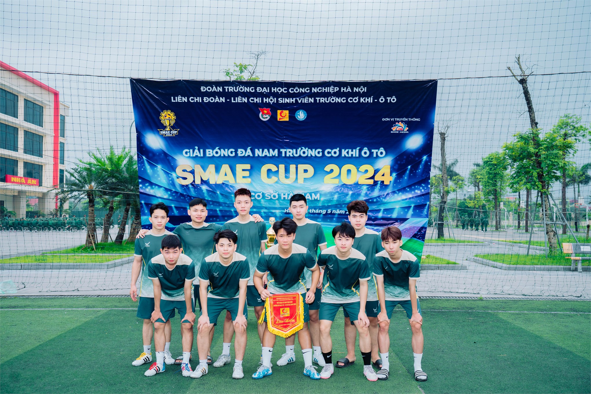 20 đội bóng tranh tài tại Giải bóng đá nam sinh viên Trường Cơ khí – Ô tô Cơ sở Hà Nam