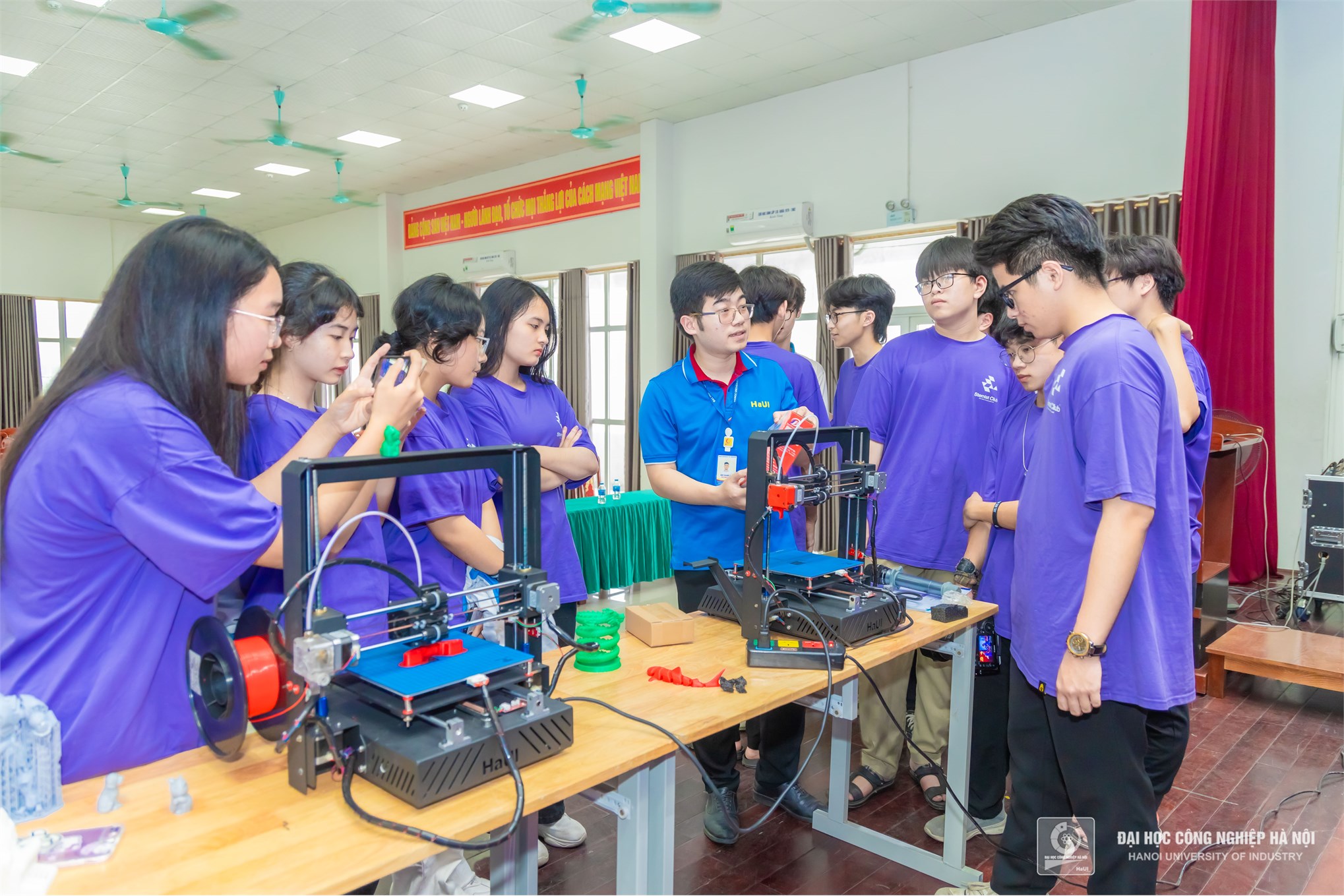 School of Mechanical and Automotive Engineering cultivates talents in science and technology through STEM education