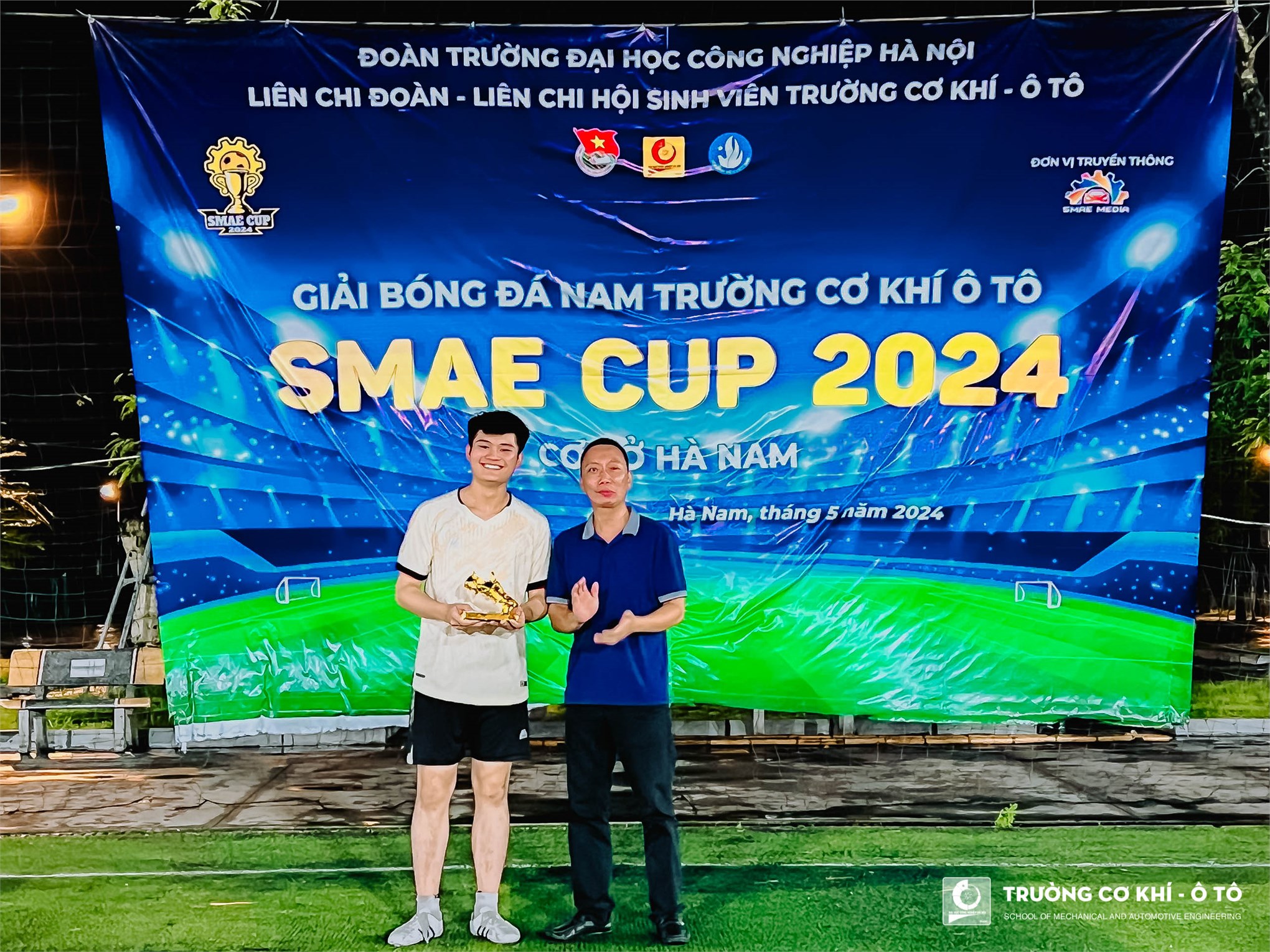 Ngôi vô địch giải bóng đá nam sinh viên SMAE CUP 2024 cơ sở Hà Nam gọi tên: Lớp Đại học Ô tô 3 Khóa 18