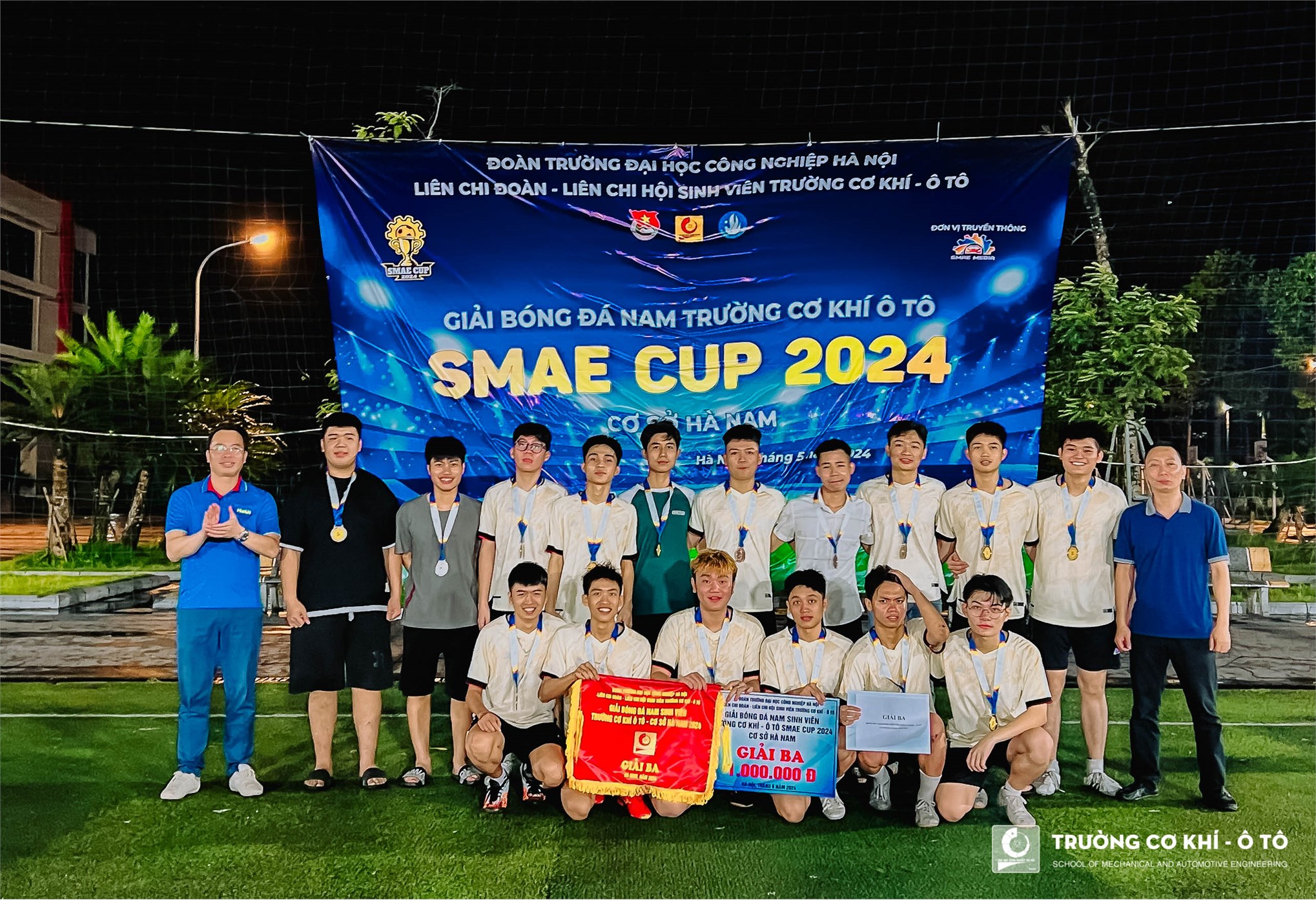 Ngôi vô địch giải bóng đá nam sinh viên SMAE CUP 2024 cơ sở Hà Nam gọi tên: Lớp Đại học Ô tô 3 Khóa 18