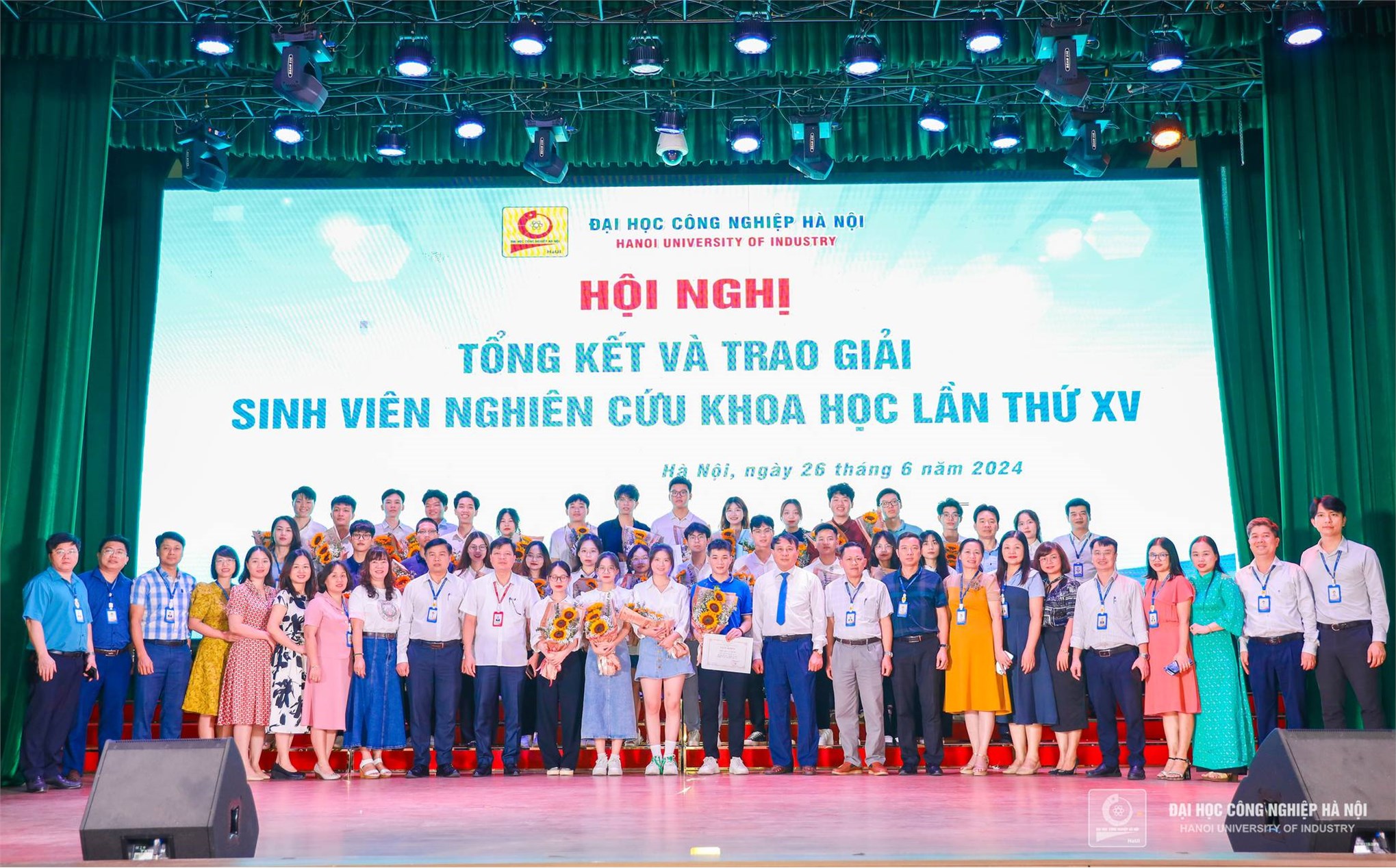 Sinh viên Trường Cơ khí – Ô tô đạt thành tích cao tại Hội nghị sinh viên nghiên cứu khoa học lần thứ XV