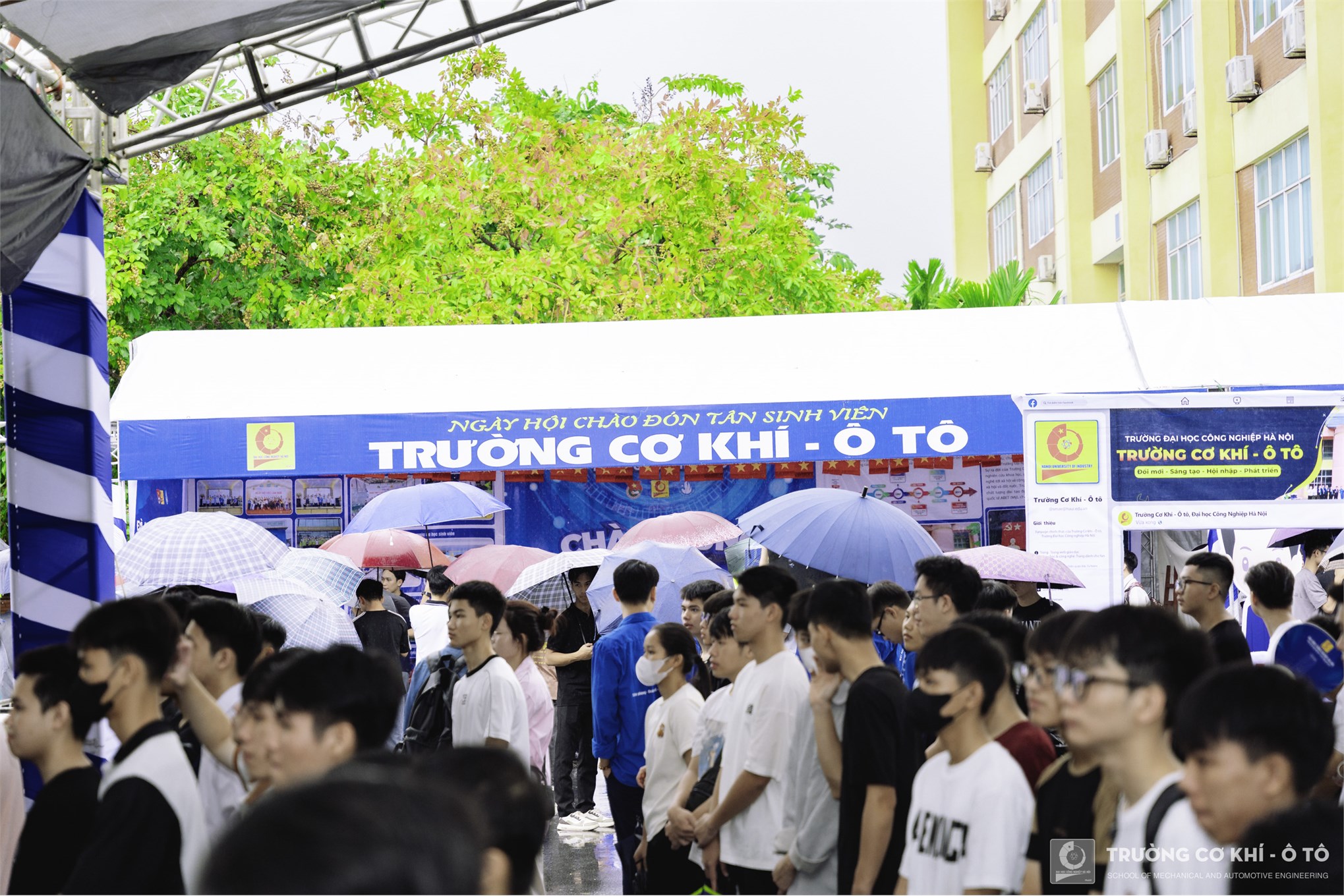 Trường Cơ khí – Ô tô chào đón gần 1400 tân sinh viên trong ngày hội Chào tân sinh viên 2024