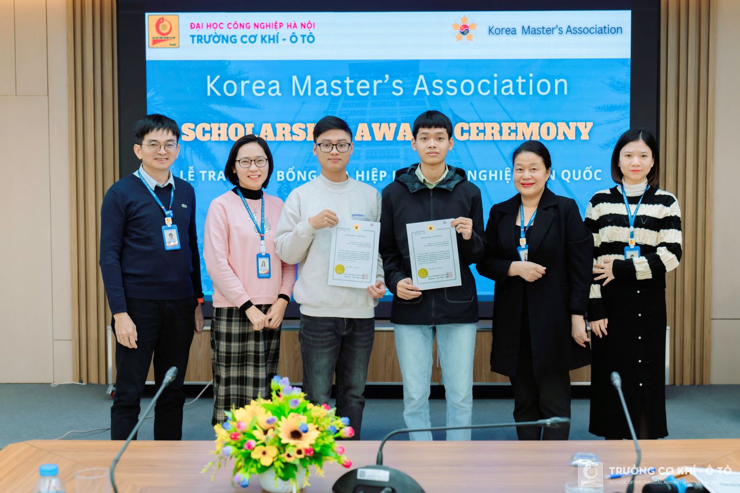 Two excellent students of School of Mechanical and Automotive Engineering receive valuable scholarships from Korean Master’s Association