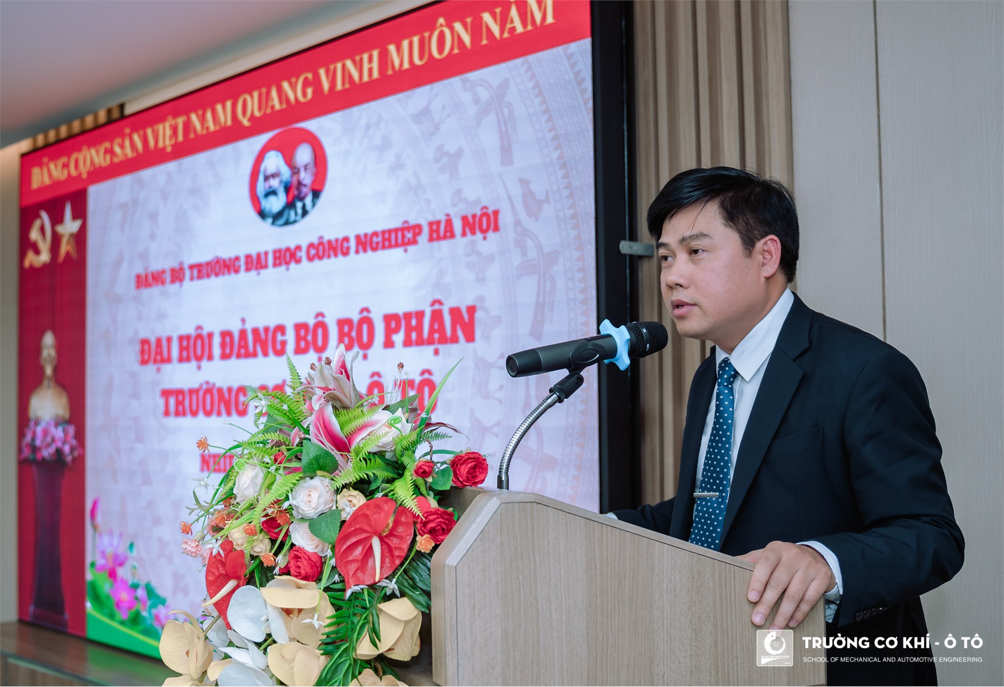 Đại hội đại biểu Đảng bộ Bộ phận Trường Cơ khí – Ô tô nhiệm kỳ 2025 – 2030: Phát huy truyền thống, đổi mới tư duy, sáng tạo, tiên phong Đào tạo chất lượng cao - Nghiên cứu khoa học - Hợp tác quốc tế