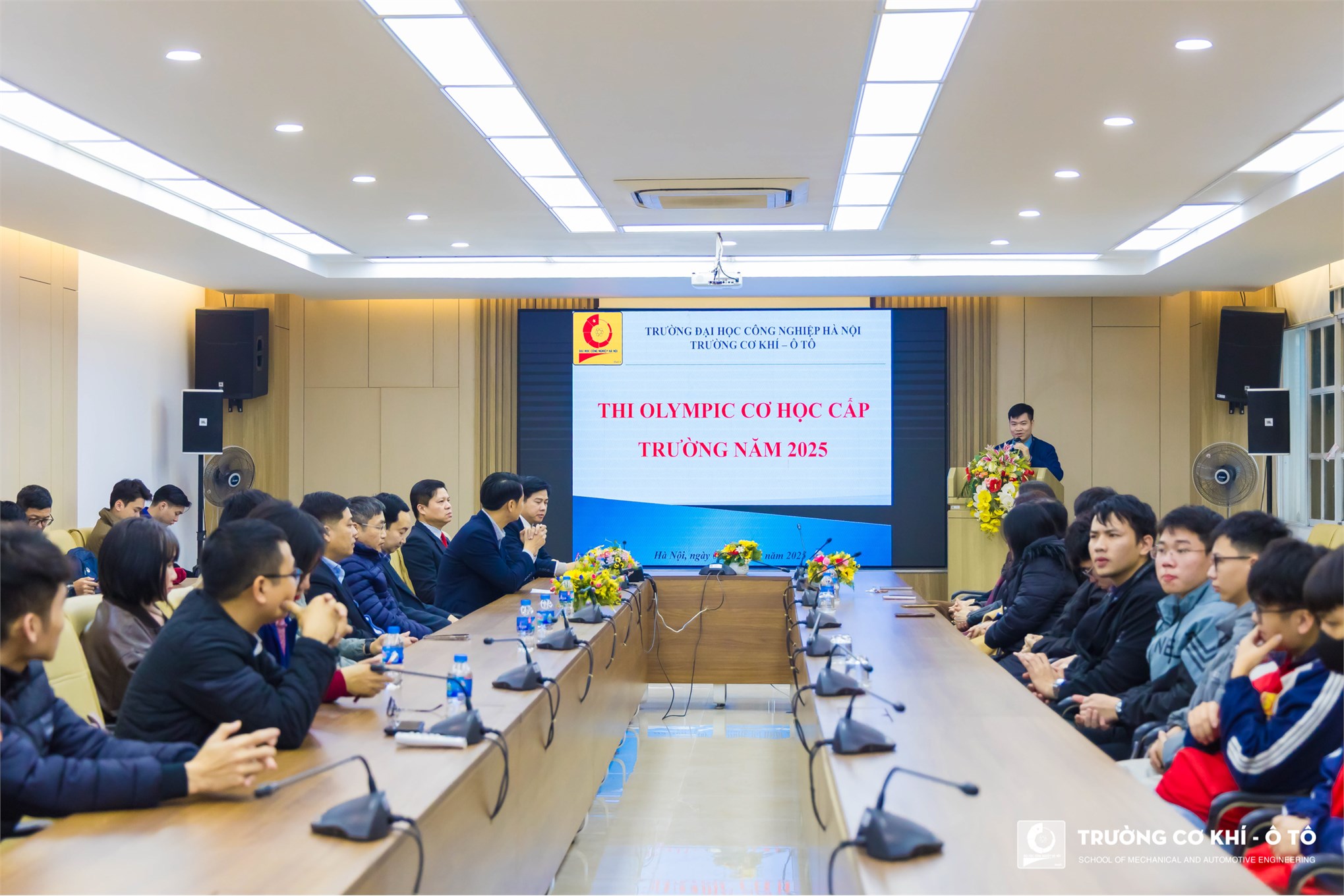 Cuộc thi Olympic Cơ học cấp trường năm 2025: Truyền thống và thành tựu của sinh viên Trường Đại học Công nghiệp Hà Nội