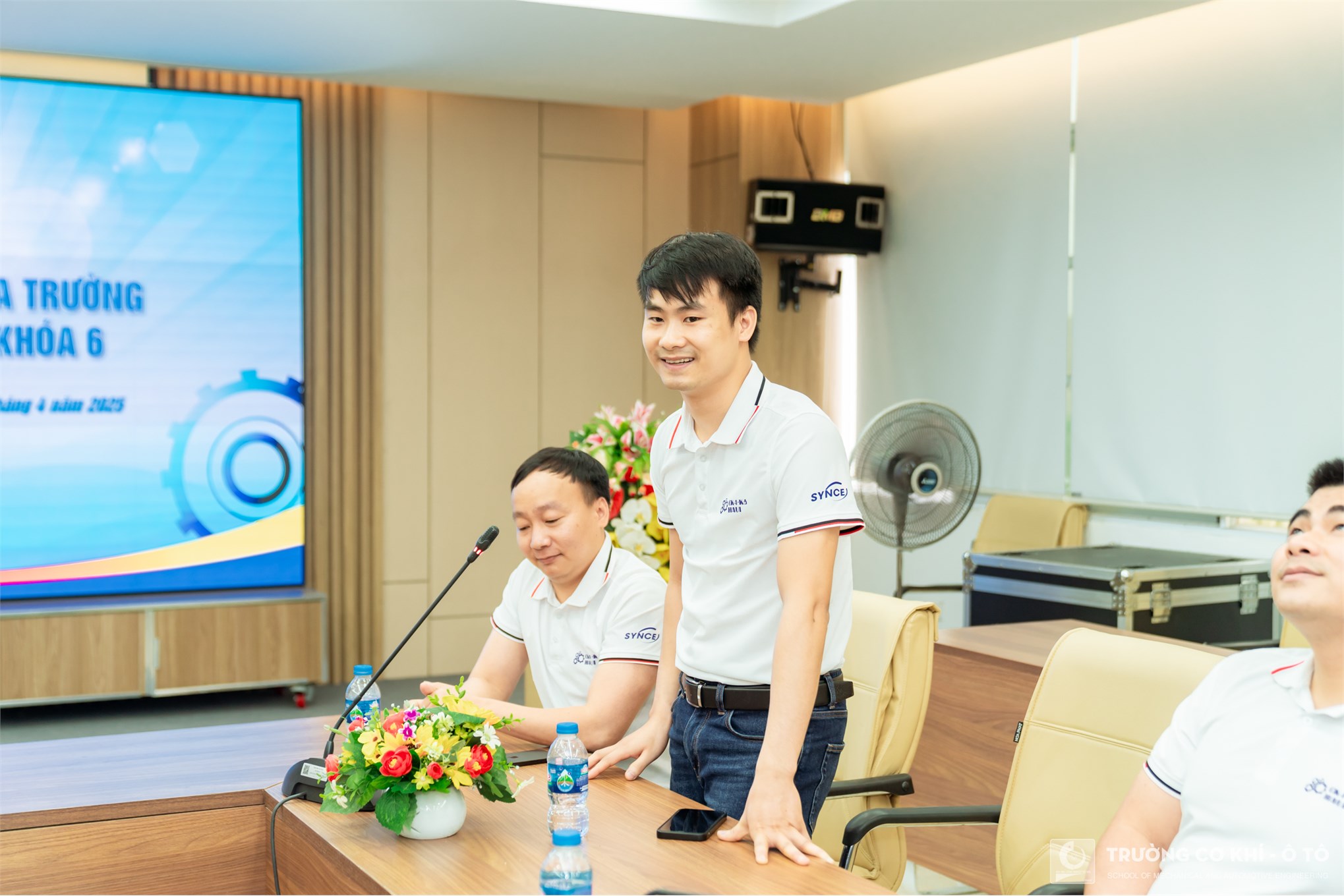 Cựu sinh viên lớp đại học CK4-K6 Trường Cơ khí - Ô tô - 10 năm ngày trở về