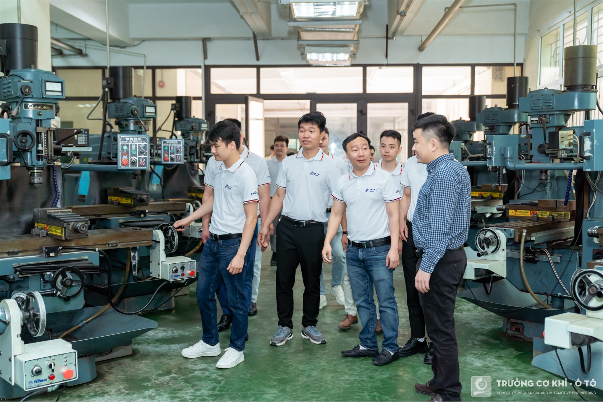 Cựu sinh viên lớp đại học CK4-K6, Trường Cơ khí - Ô tô - 10 năm ngày trở về