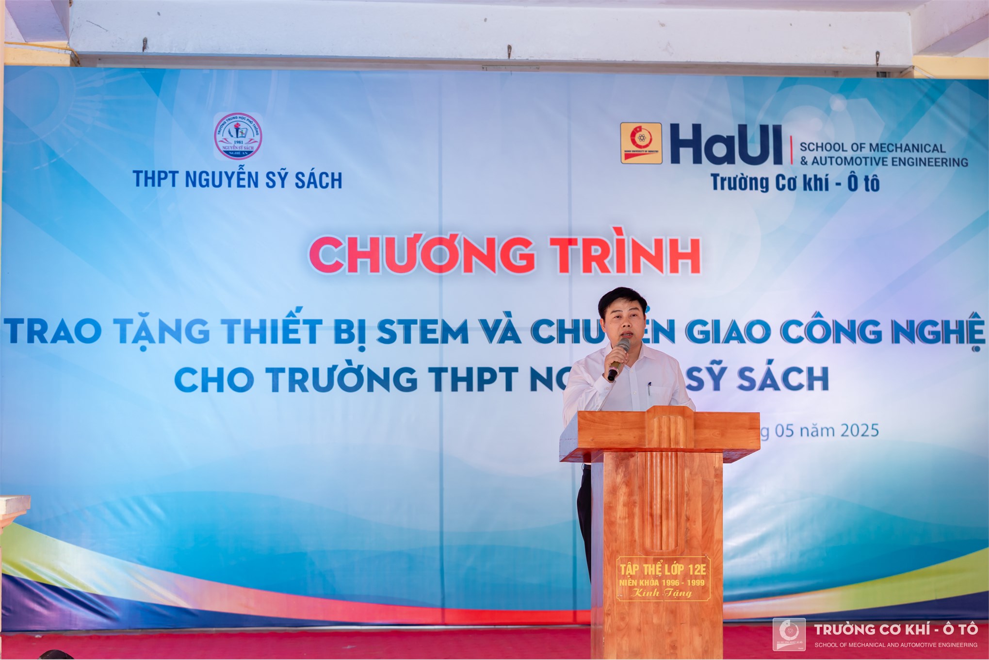 Mang giáo dục STEM đến với Trường THPT Nguyễn Sỹ Sách (Nghệ An), Trường Cơ khí - Ô tô tiếp tục hành trình ươm mầm tri thức