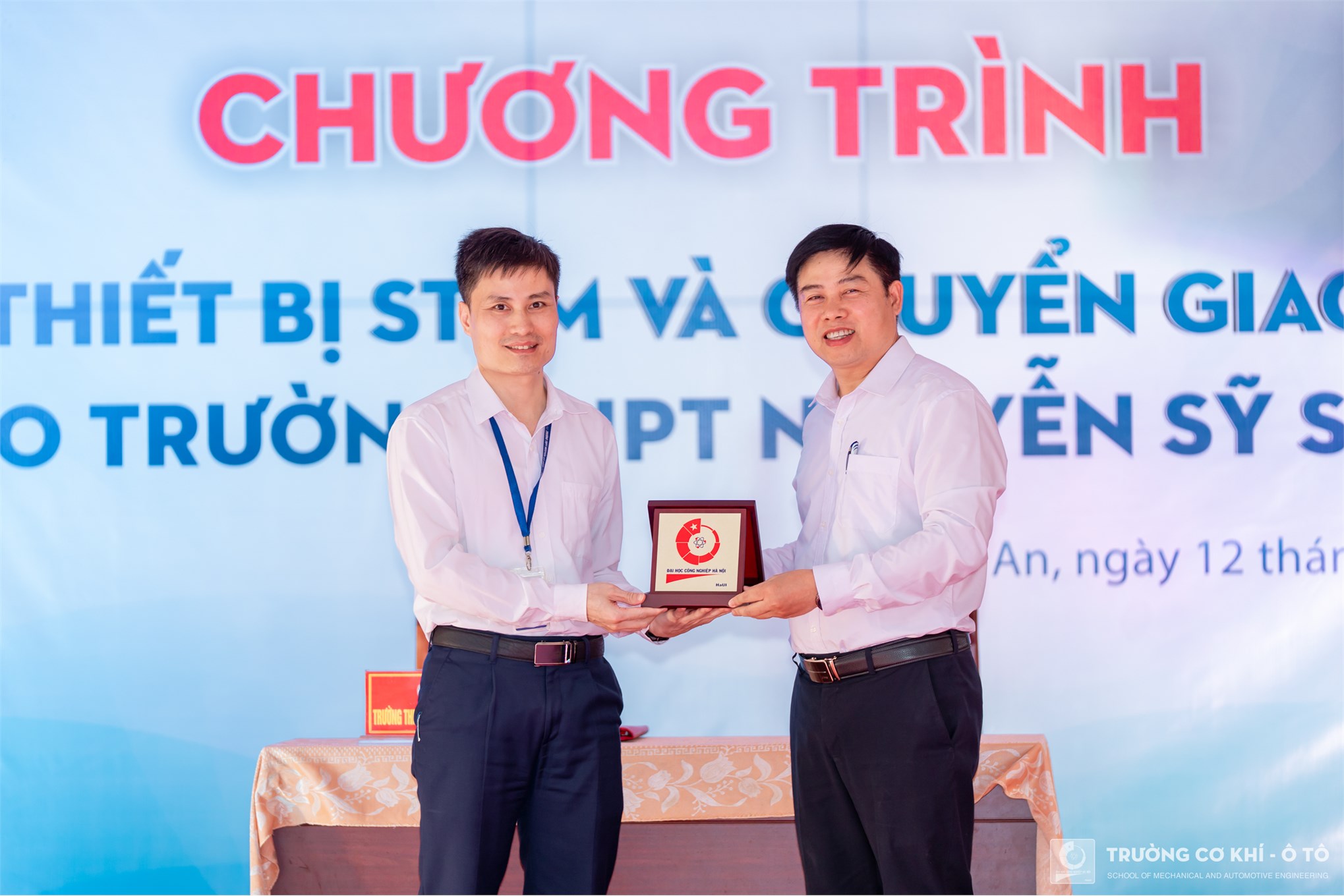 Mang giáo dục STEM đến với Trường THPT Nguyễn Sỹ Sách (Nghệ An), Trường Cơ khí - Ô tô tiếp tục hành trình ươm mầm tri thức