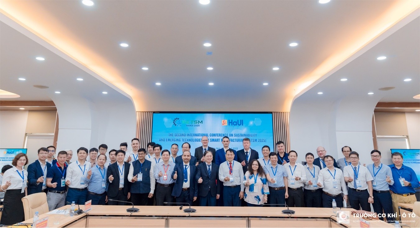 Hoạt động khoa học công nghệ tại Trường Cơ khí – Ô tô: Hành trình đổi mới sáng tạo vì sự phát triển bền vững