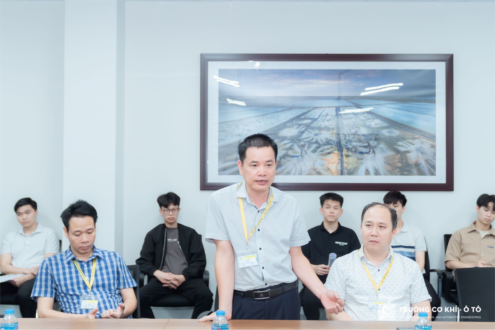 Chuyến tham quan thực tế VinFast: Tổng kết thực tập, Trao cơ hội nghề nghiệp và Đẩy mạnh hợp tác đào tạo