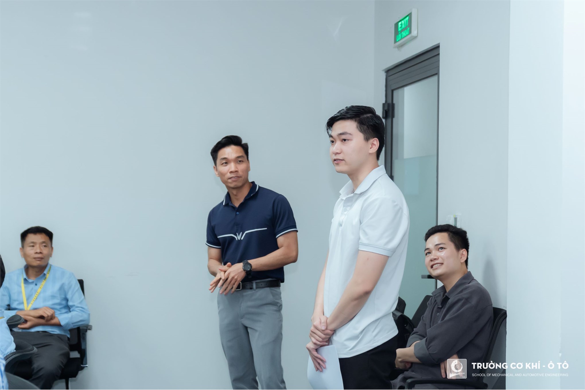 Chuyến tham quan thực tế VinFast: Tổng kết thực tập, Trao cơ hội nghề nghiệp và Đẩy mạnh hợp tác đào tạo