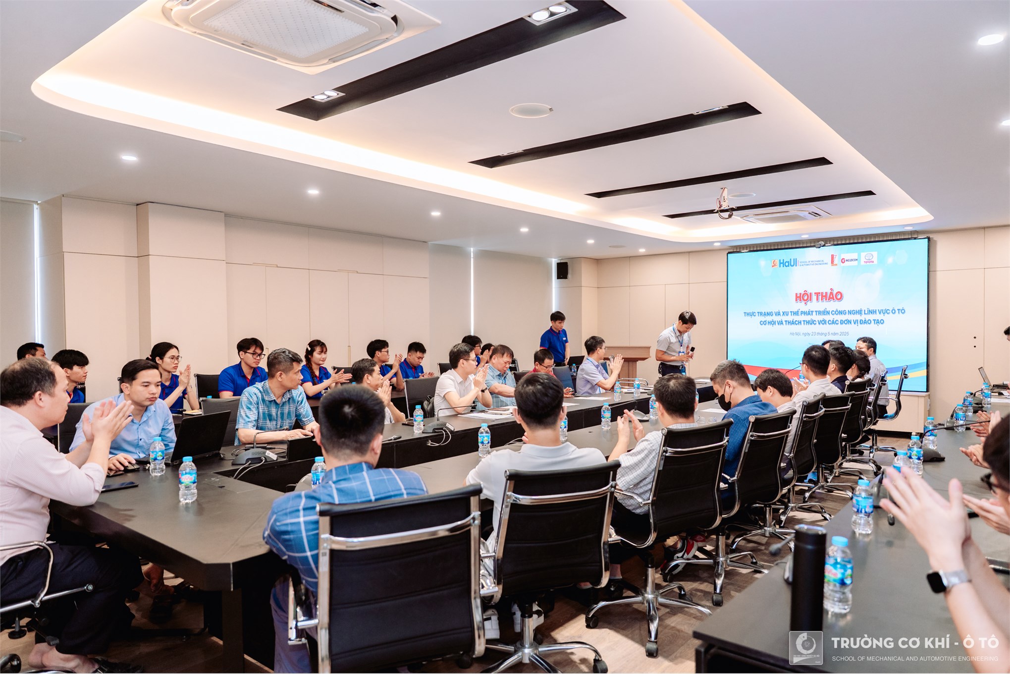 Hội thảo: Thực trạng và xu thế phát triển công nghệ lĩnh vực Ô tô - cơ hội và thách thức đối với các đơn vị đào tạo