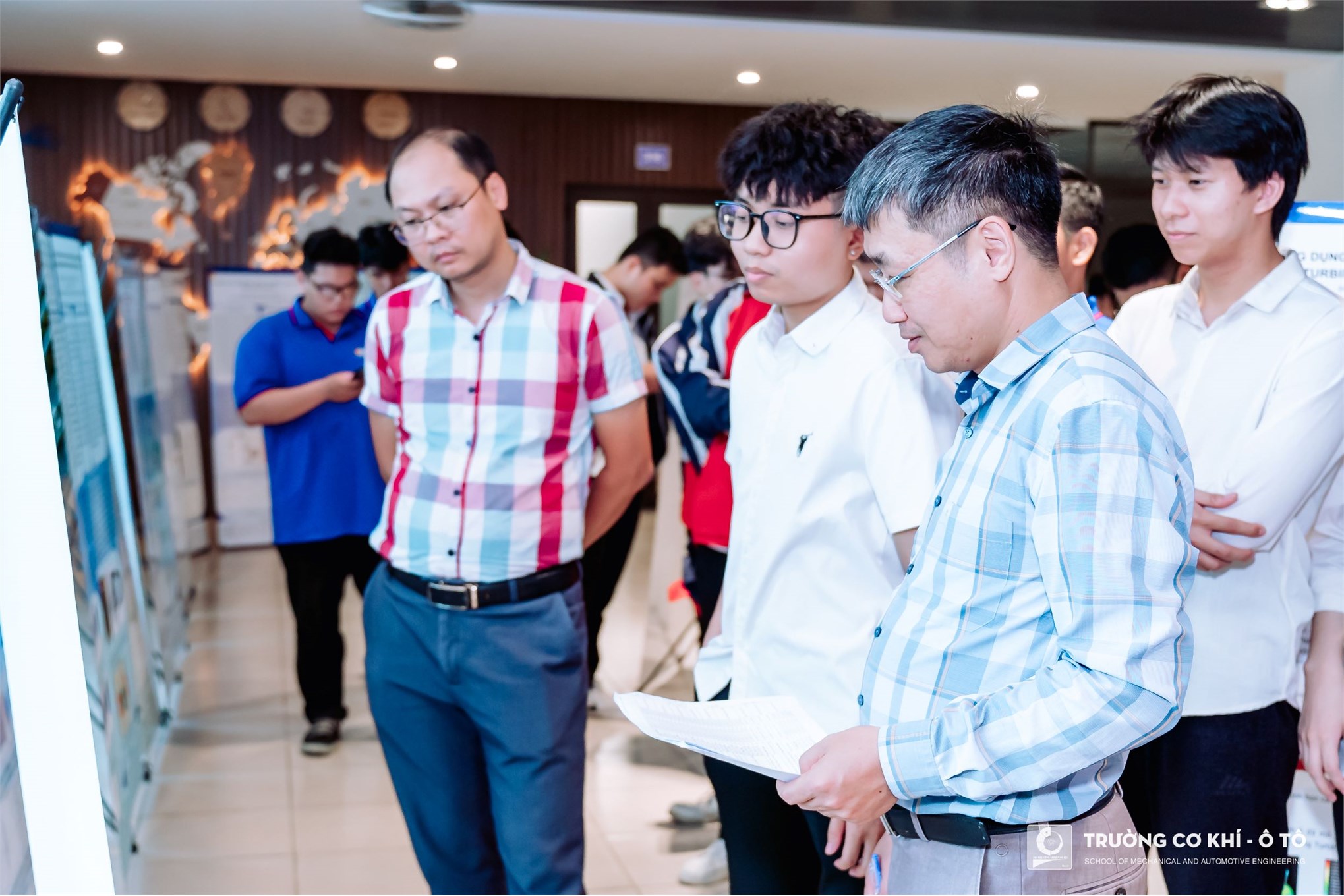 Nghiệm thu đề tài sinh viên nghiên cứu khoa học lĩnh vực Ô tô: sự sáng tạo và tiềm năng ứng dụng