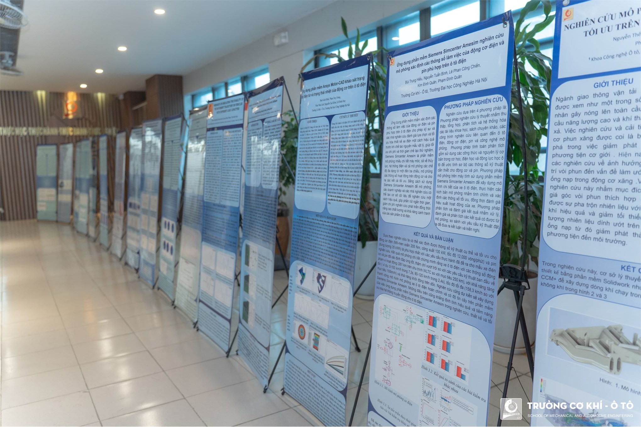 Nghiệm thu đề tài sinh viên nghiên cứu khoa học lĩnh vực Ô tô: sự sáng tạo và tiềm năng ứng dụng