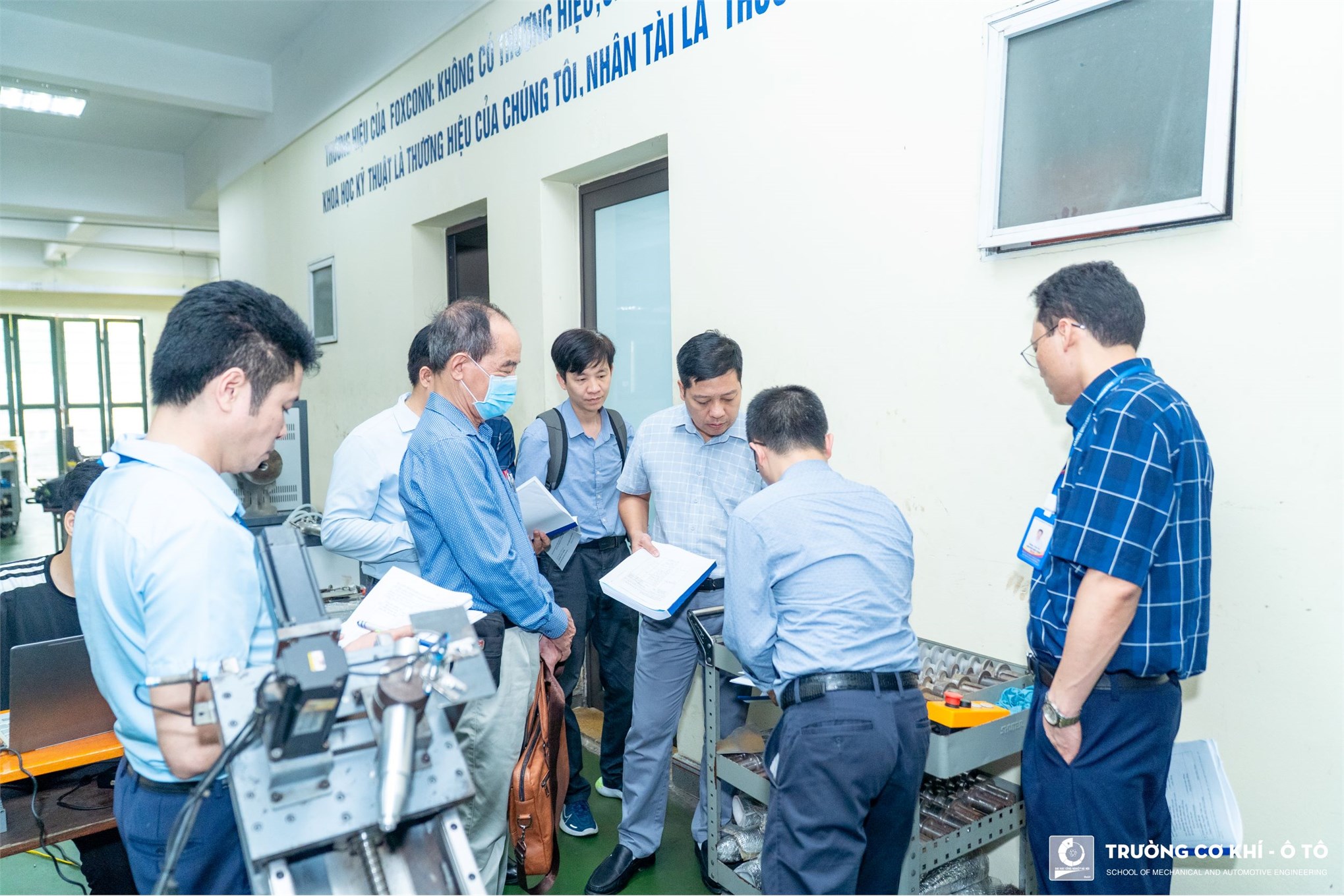 Đánh giá, nghiệm thu cấp cơ sở đề tài khoa học cấp thành phố Hà Nội: “Nghiên cứu ứng dụng công nghệ tạo lớp phủ Cermet bằng phương pháp HVOF để nâng cao tuổi thọ vít ép của máy ép trong công nghiệp chế tạo than sạch”