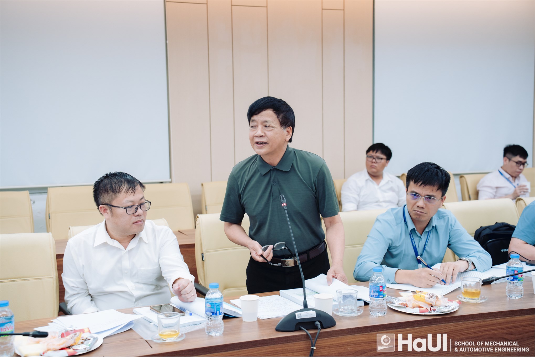 Hội thảo luận án tiến sĩ cho nghiên cứu sinh Ngô Quang Tạo chuyên ngành Kỹ thuật Cơ khí động lực, Trường Cơ khí - Ô tô