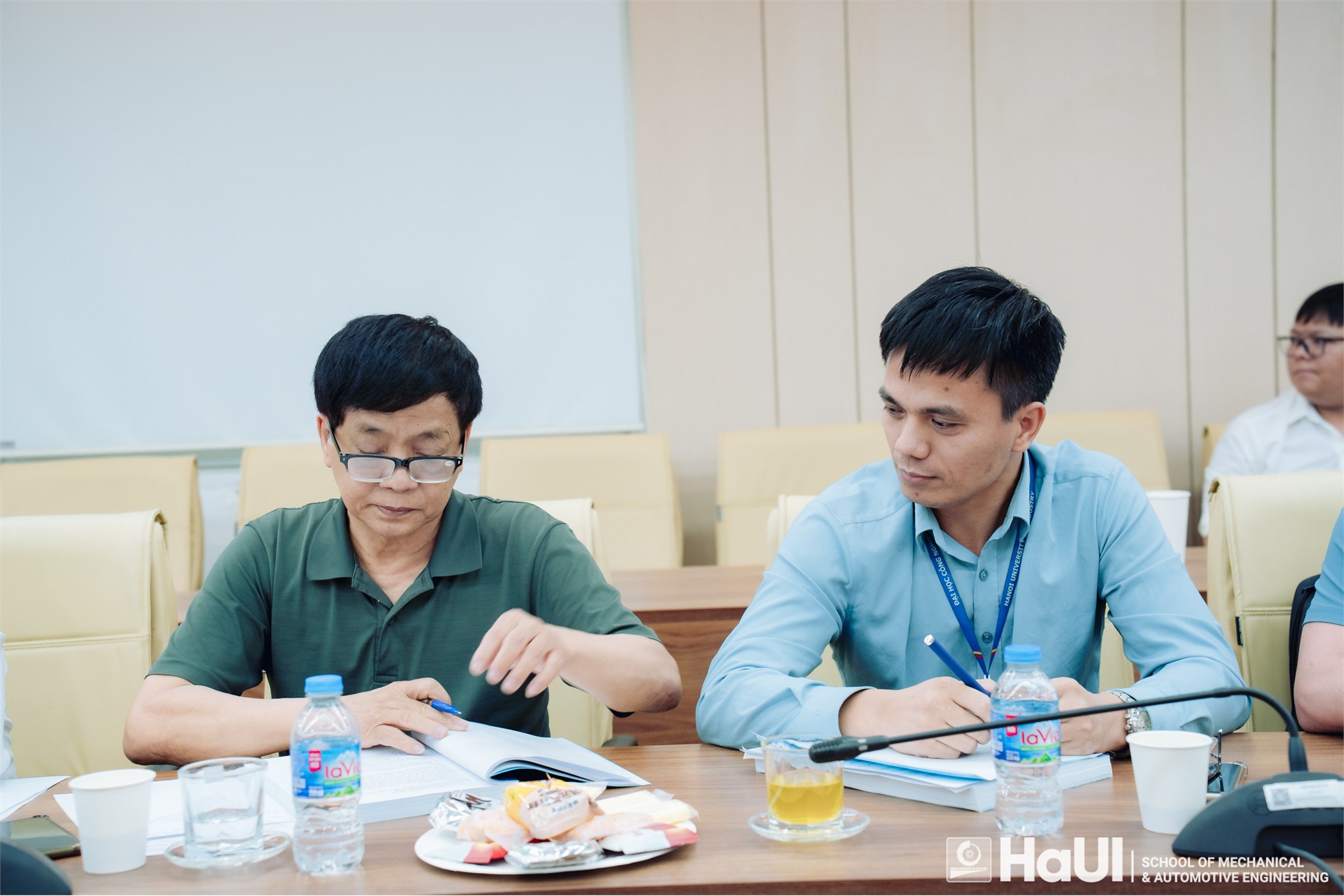 Hội thảo luận án tiến sĩ cho nghiên cứu sinh Ngô Quang Tạo chuyên ngành Kỹ thuật Cơ khí động lực, Trường Cơ khí - Ô tô