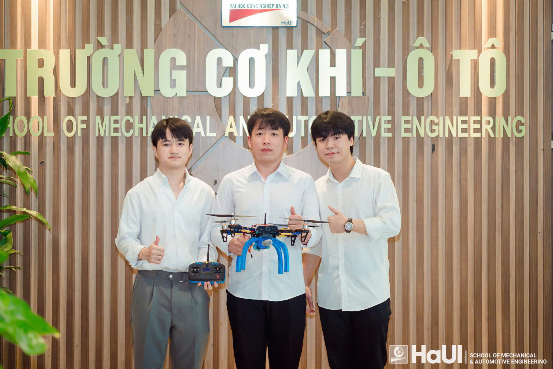 Nghiệm thu đề tài nghiên cứu khoa học sinh viên Trường Cơ khí - Ô tô: Sự sáng tạo và tiềm năng ứng dụng thực tế