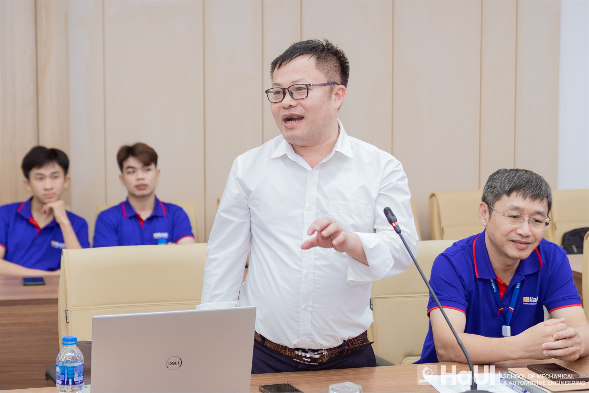Hội thảo “Công nghệ xe điện và năng lượng xanh” tại Trường Cơ khí – Ô tô