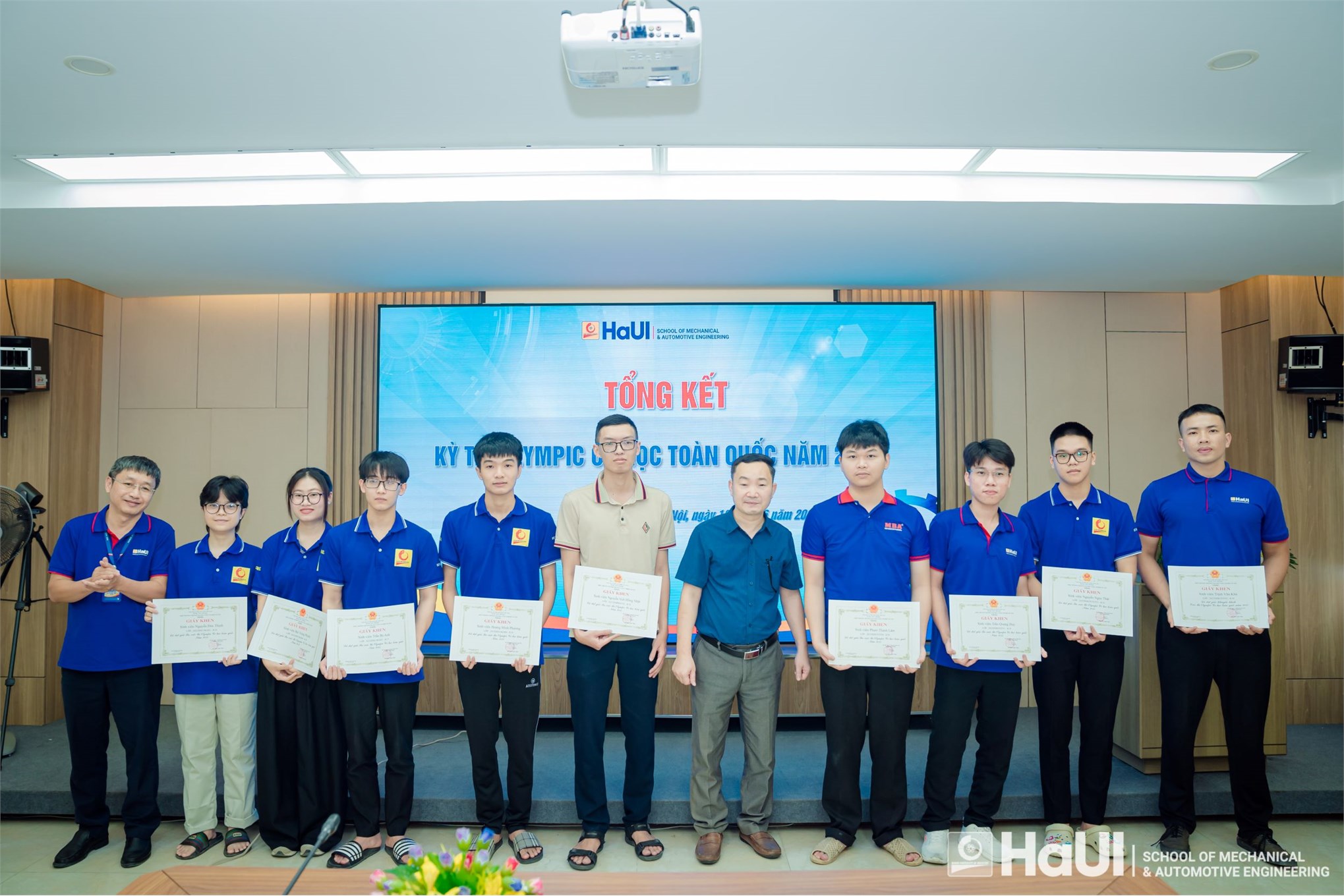 Trường Cơ khí – Ô tô tổng kết và trao giải Olympic Cơ học năm 2025
