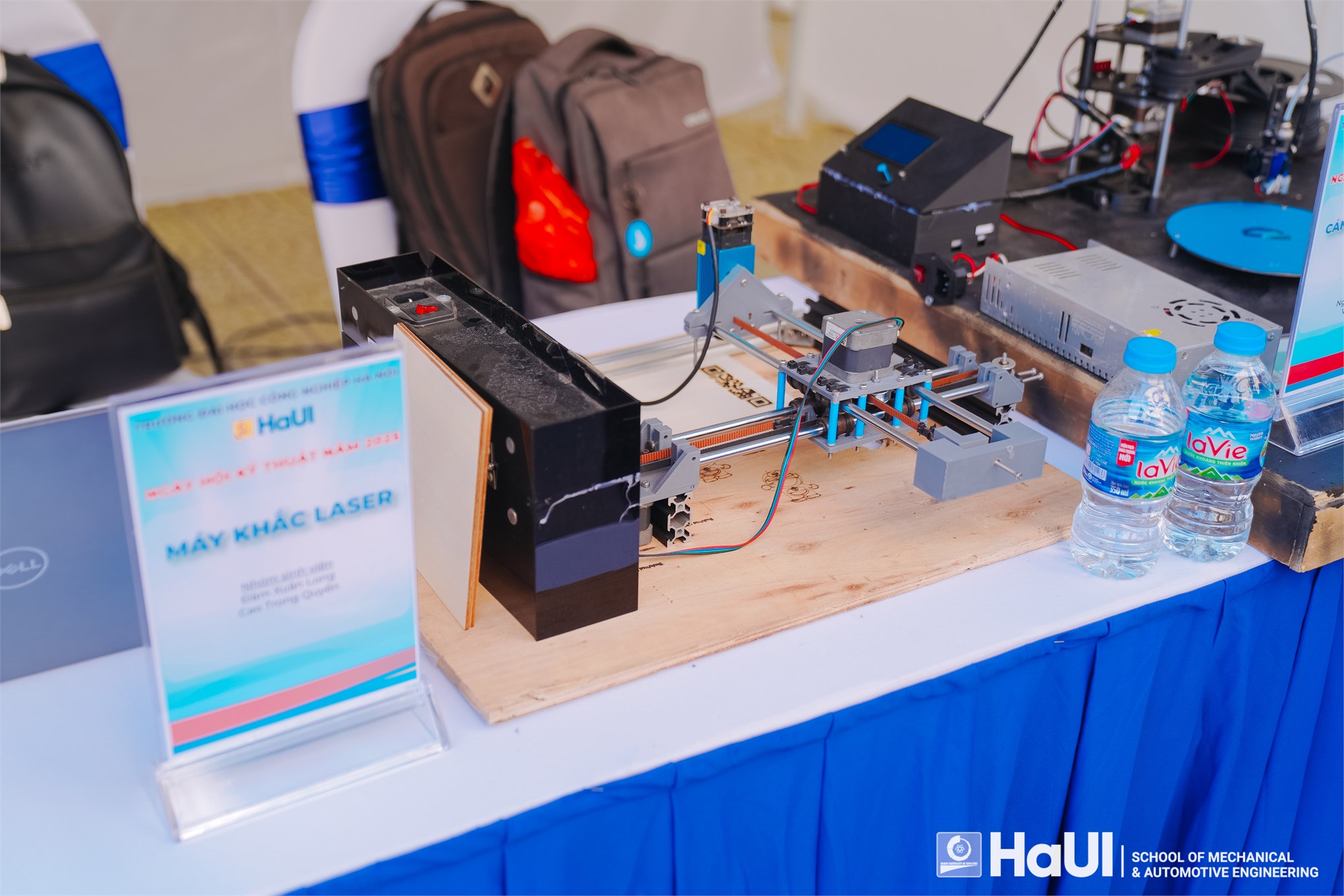 Sôi động tranh tài với chủ đề “Robot mini” và trưng bày các sản phẩm khoa học công nghệ tại Ngày hội kỹ thuật 2025