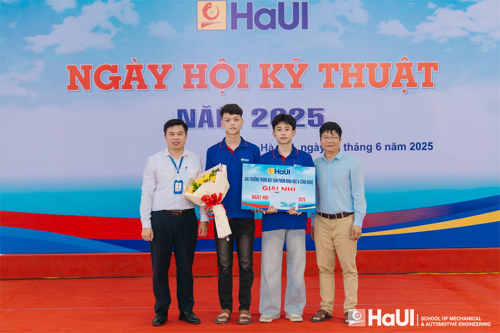 Sôi động tranh tài với chủ đề “Robot mini” và trưng bày các sản phẩm khoa học công nghệ tại Ngày hội kỹ thuật 2025