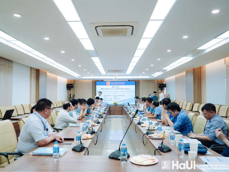 Doctoral thesis seminar for PhD student Ngo Quang Tao, majoring in Transport Mechanical Engineering, School of Mechanical and Automotive Engineering