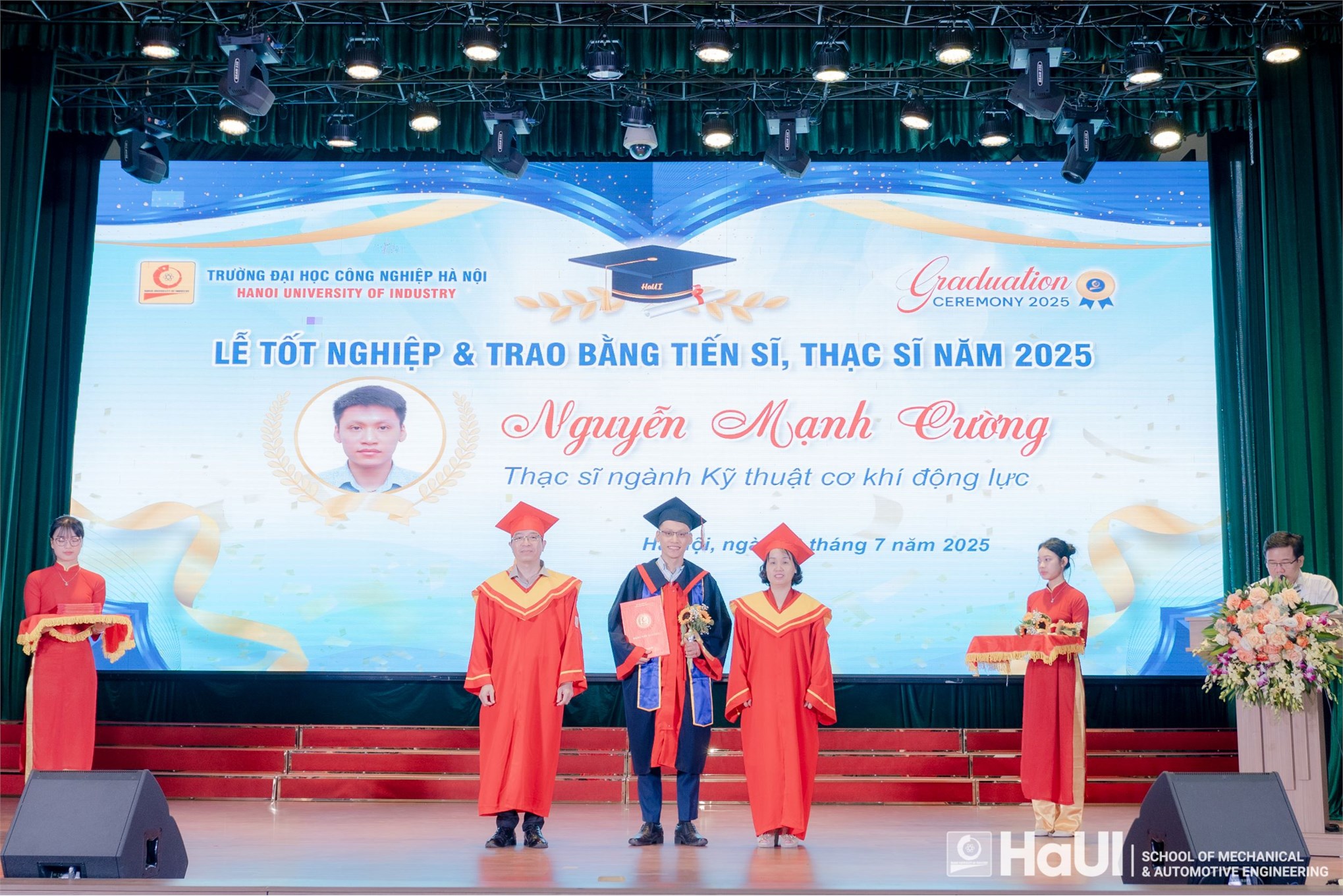 Tân thạc sĩ 2025 Trường Cơ khí – Ô tô: Nguồn nhân lực tinh hoa sẵn sàng cho cách mạng công nghiệp tương lai