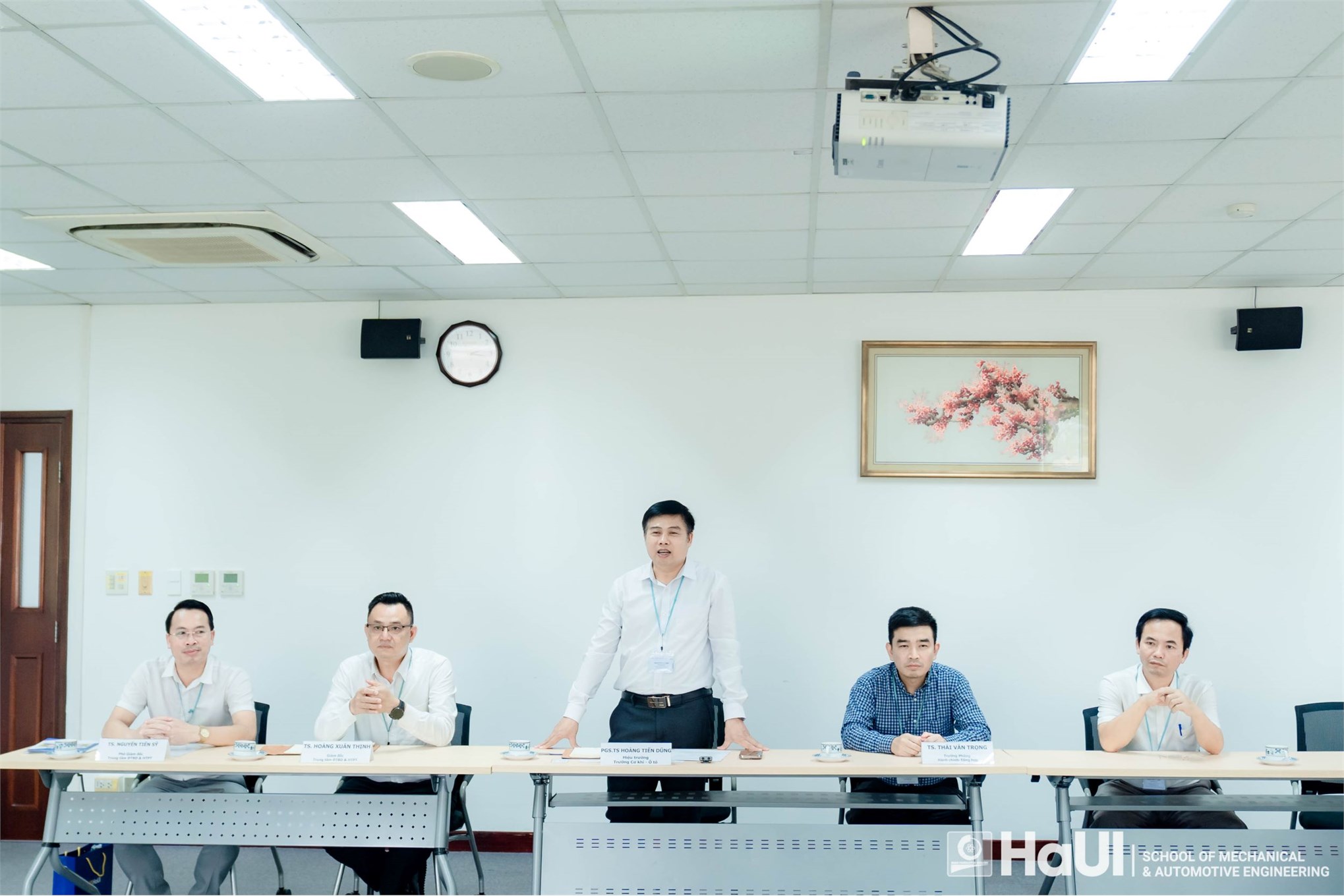 Trường Cơ khí – Ô tô và Công ty TNHH Canon Việt Nam ký kết hợp tác chiến lược, nâng cao chất lượng đào tạo và nghiên cứu