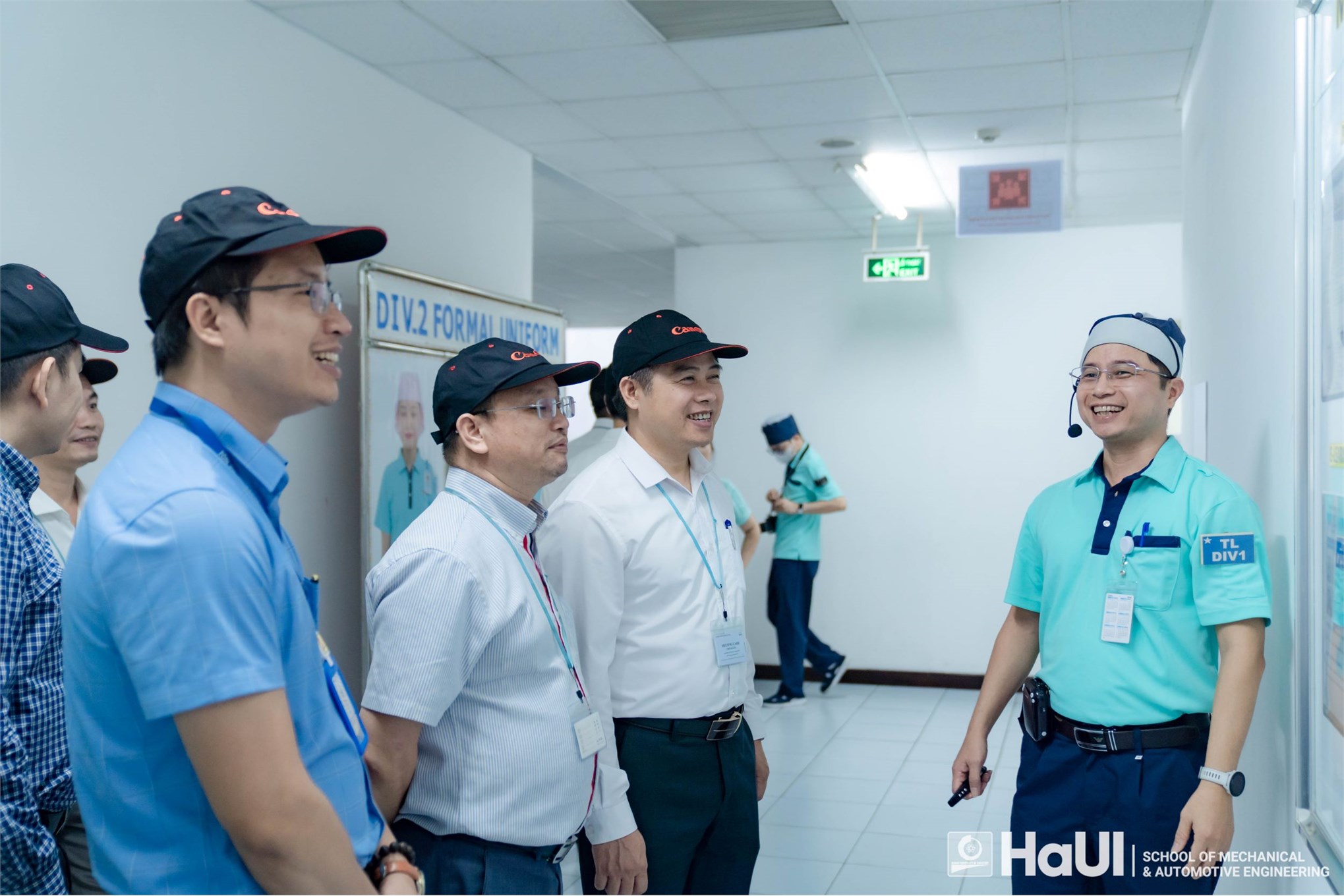 Trường Cơ khí – Ô tô và Công ty TNHH Canon Việt Nam ký kết hợp tác chiến lược, nâng cao chất lượng đào tạo và nghiên cứu